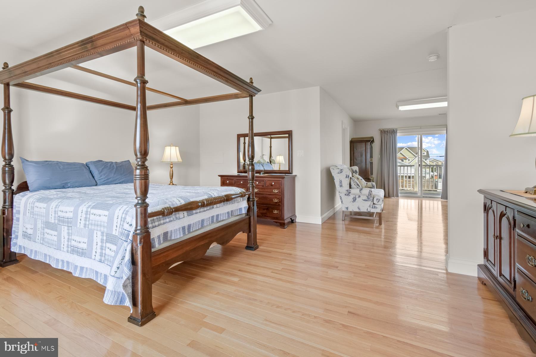 CAINE KEYS II - Residential