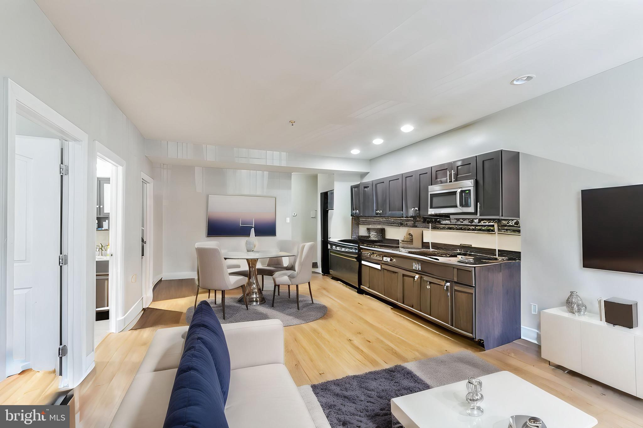 Welcome to 331 N 40th St Unit 2A, your luxurious haven in the heart of the city! This newly constructed unit offers an impressive layout with 3 bedrooms and 2 bathrooms, providing ample space for larger families or groups. With its modern design and pristine finishes, you'll enjoy a sophisticated yet comfortable living environment. Conveniently located near amenities and transportation, this unit offers the perfect blend of urban convenience and upscale living. Don't miss the opportunity to make 331 N 40th St Unit 2A your new home - schedule a viewing today and experience the pinnacle of modern city living!
*Photos also display other units in building