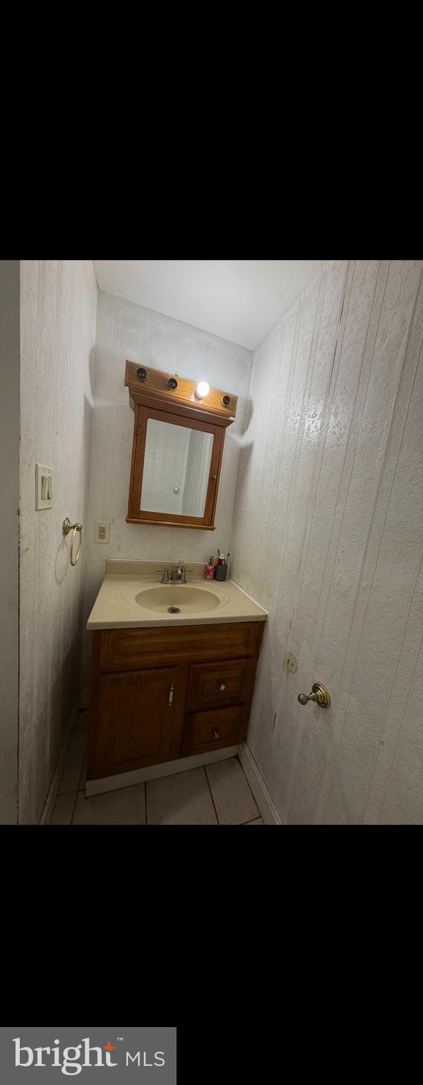 LOWER MOYAMENSING - Residential