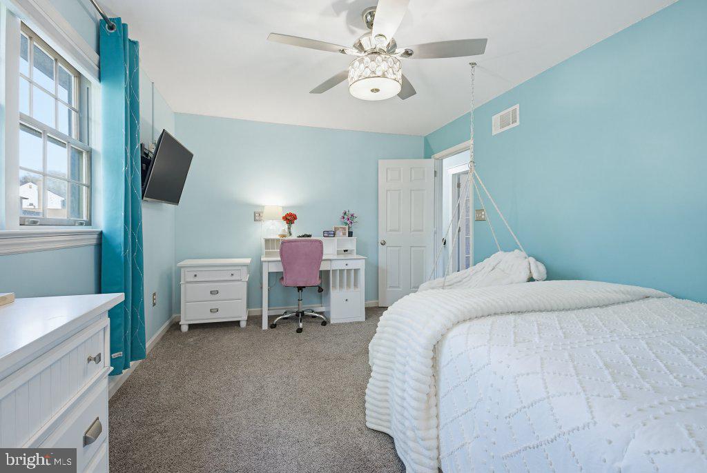 SHADOWSTONE - Residential