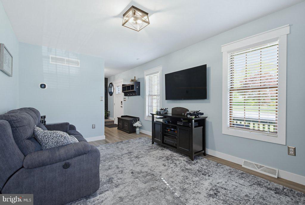 SHADOWSTONE - Residential