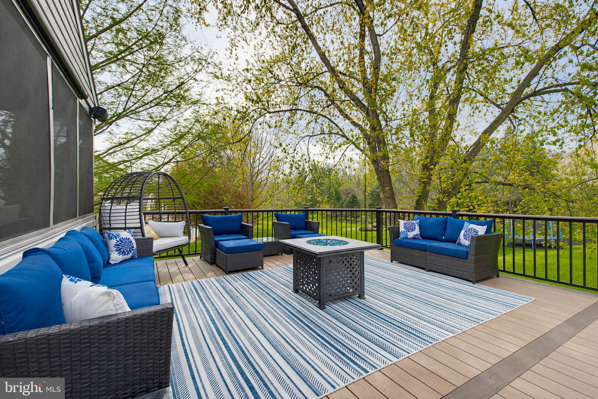 SHADOWSTONE - Residential