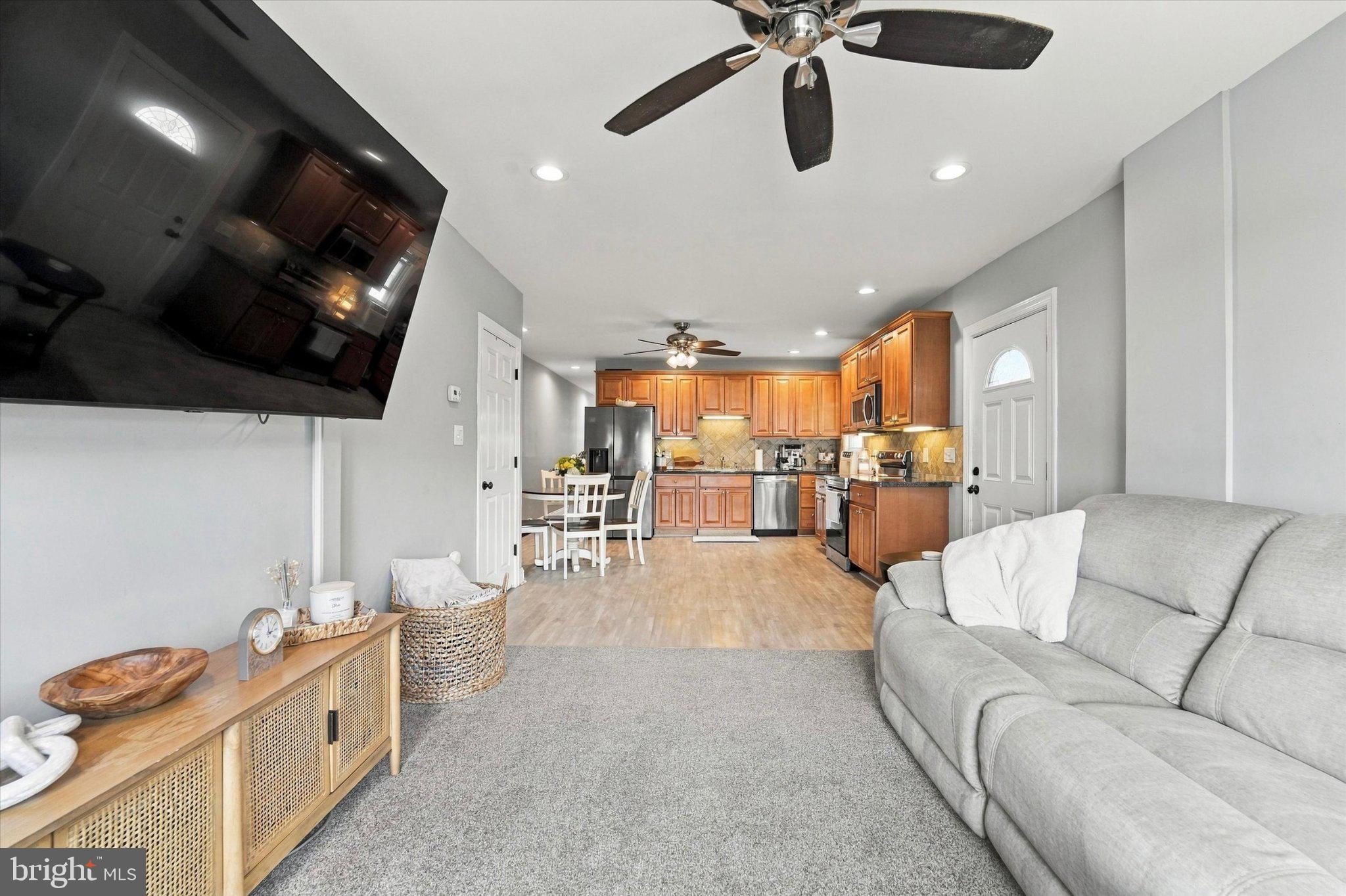 504 URBAN AVENUE