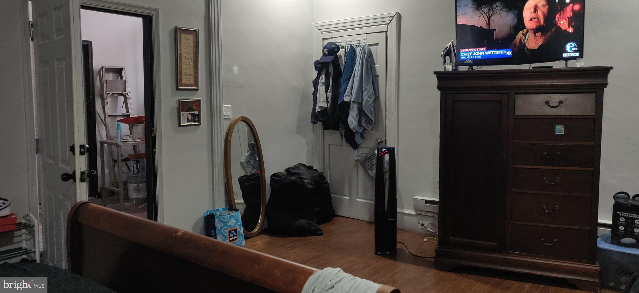 FRANKFORD - Commercial Sale