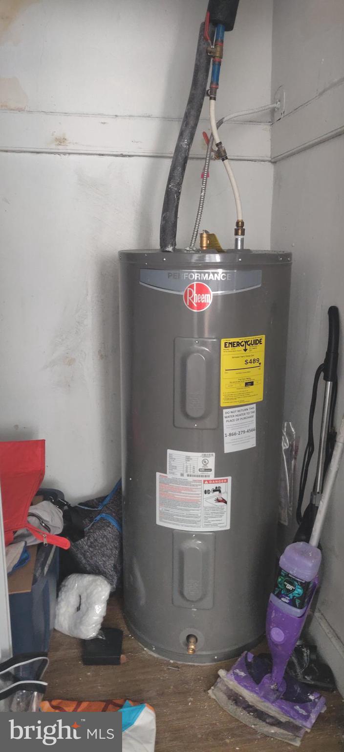 FRANKFORD - Commercial Sale