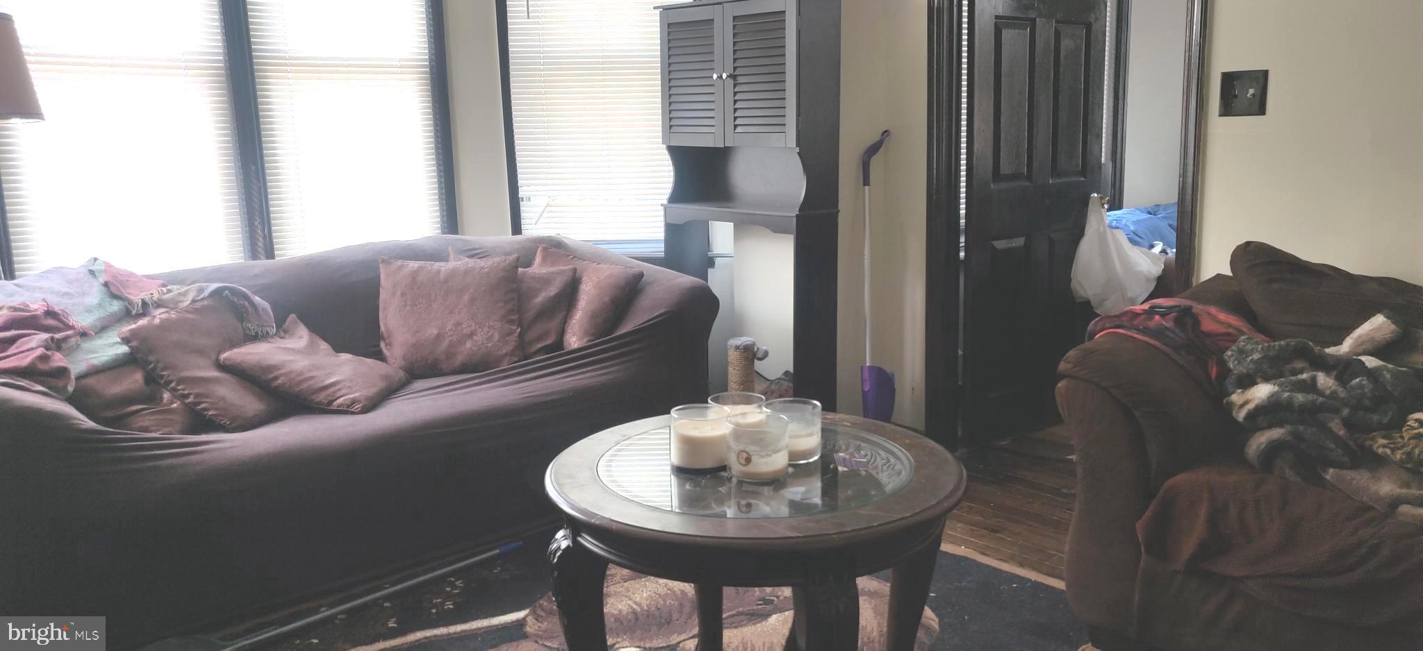 FRANKFORD - Commercial Sale