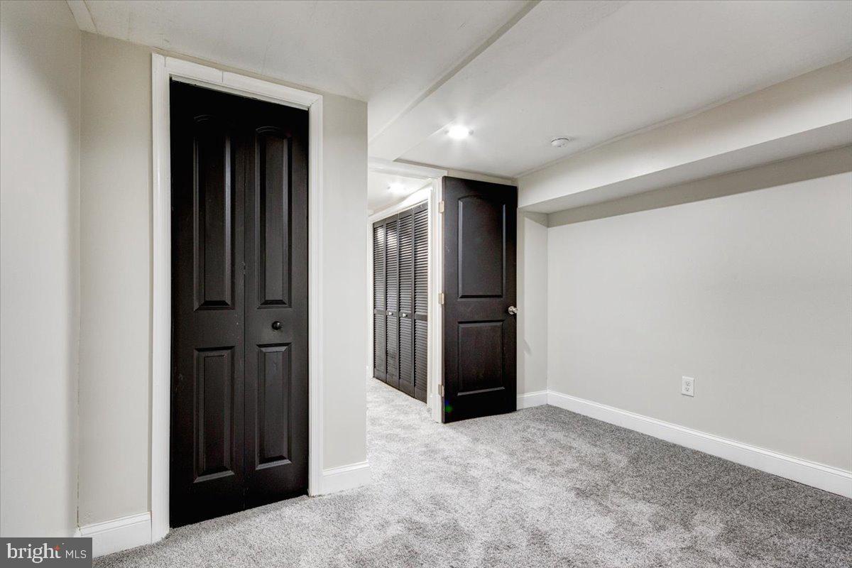 BROADWAY EAST - Residential