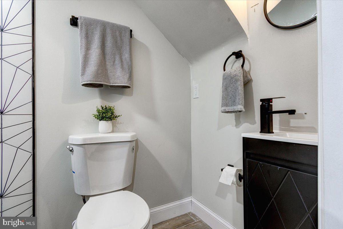 BROADWAY EAST - Residential