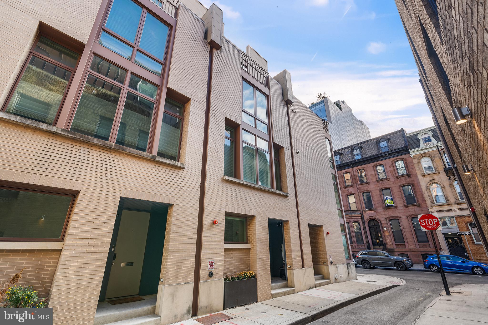 123 S VAN PELT STREET