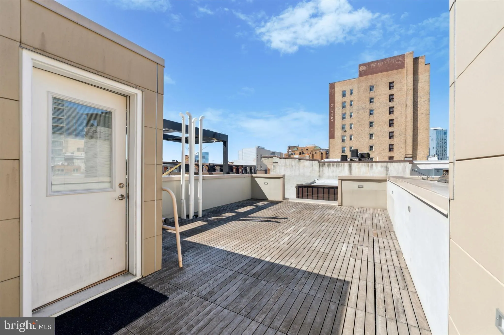 Philadelphia, Pennsylvania 19103, United States, 3 Bedrooms Bedrooms, ,4 BathroomsBathrooms,Residential,Active,31348