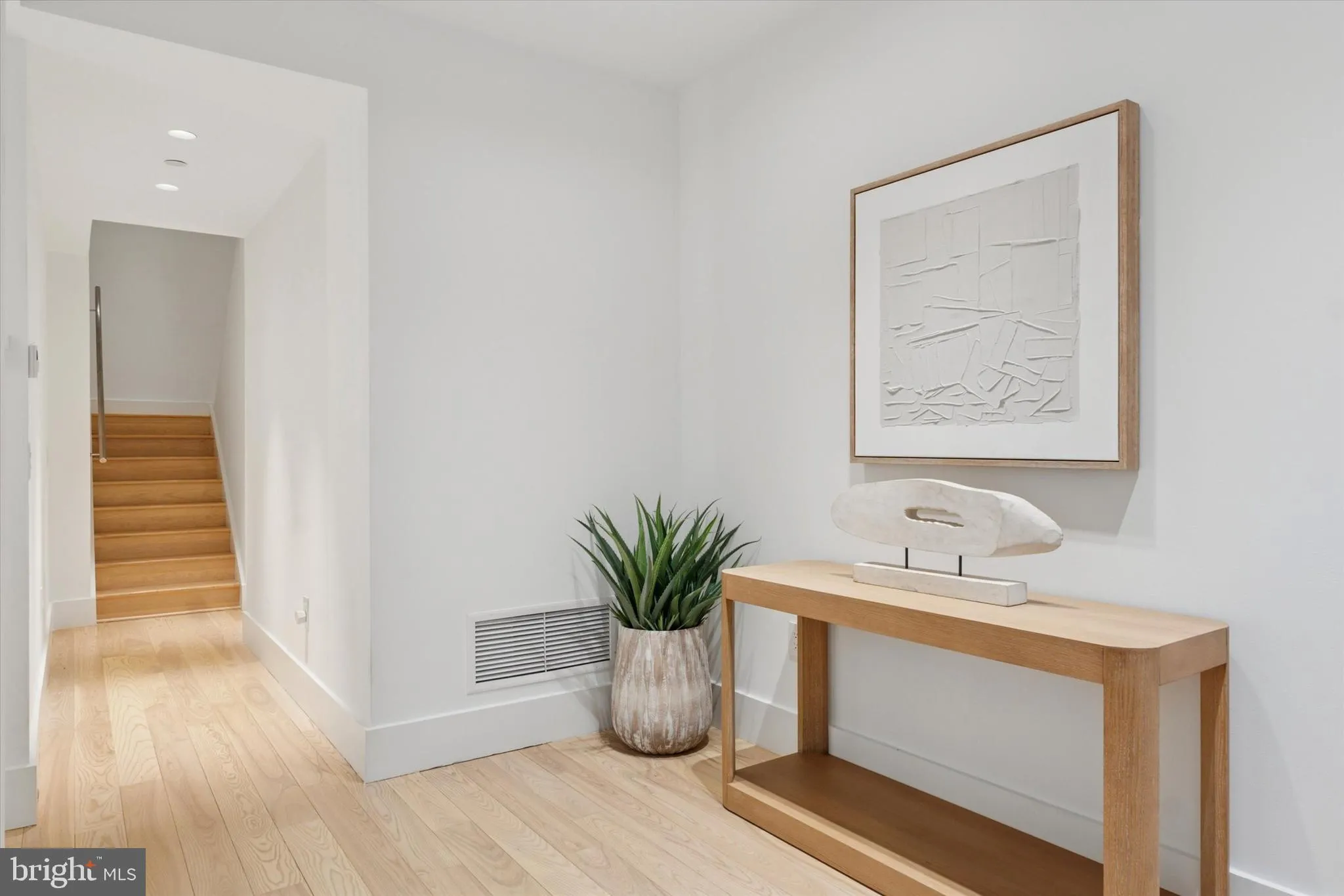Philadelphia, Pennsylvania 19103, United States, 3 Bedrooms Bedrooms, ,4 BathroomsBathrooms,Residential,Active,31348