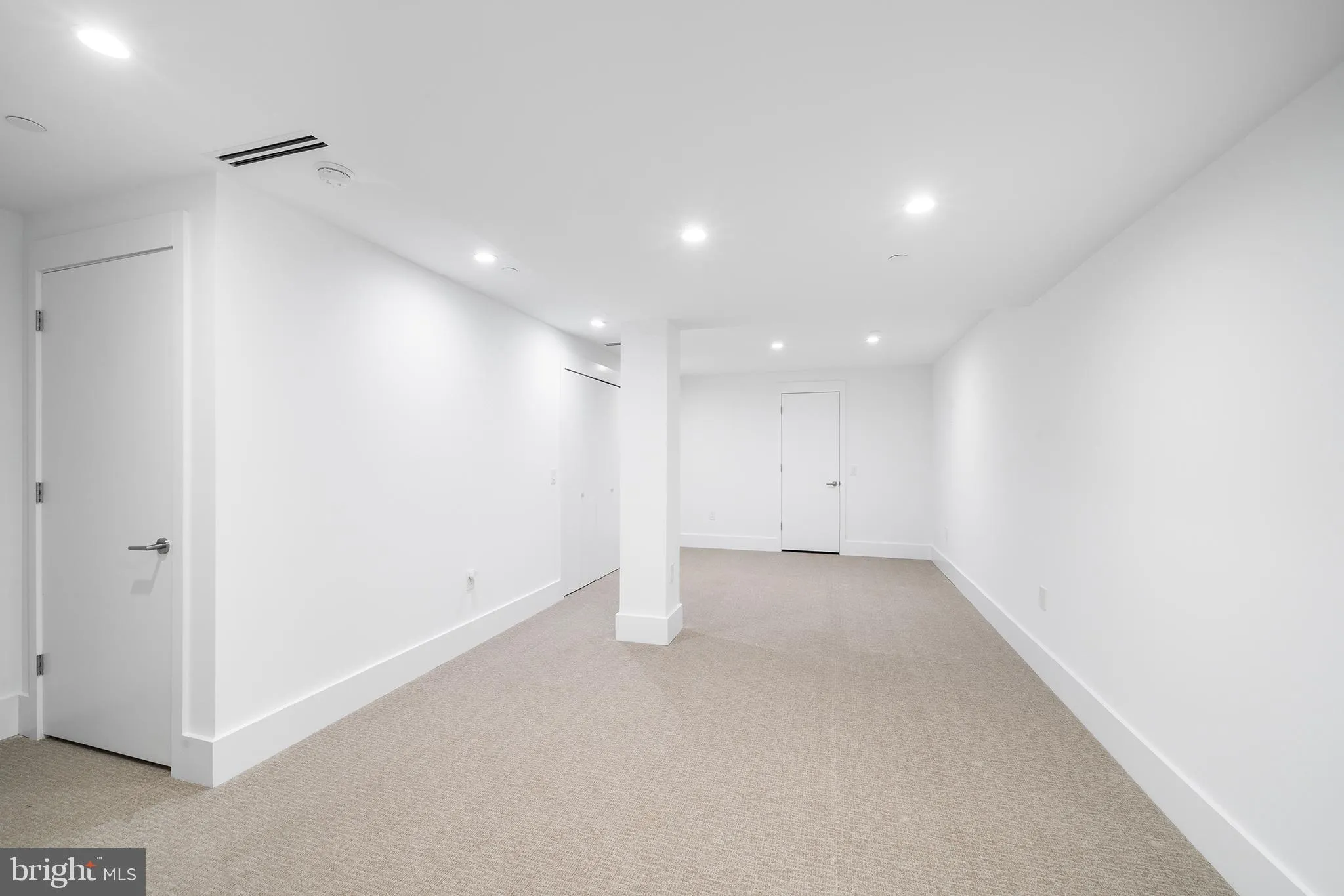 Philadelphia, Pennsylvania 19103, United States, 3 Bedrooms Bedrooms, ,4 BathroomsBathrooms,Residential,Active,31348