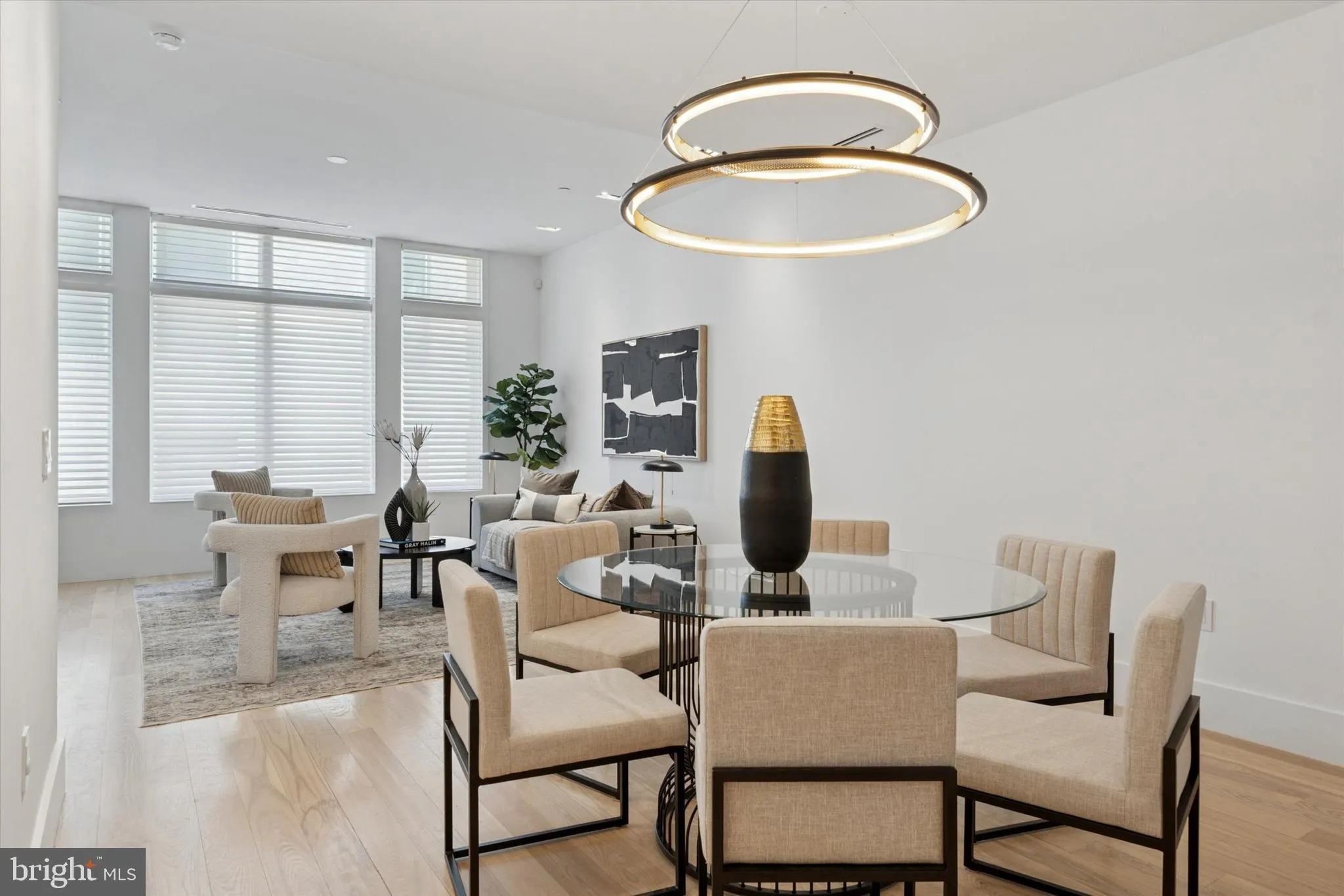 Philadelphia, Pennsylvania 19103, United States, 3 Bedrooms Bedrooms, ,4 BathroomsBathrooms,Residential,Active,31348