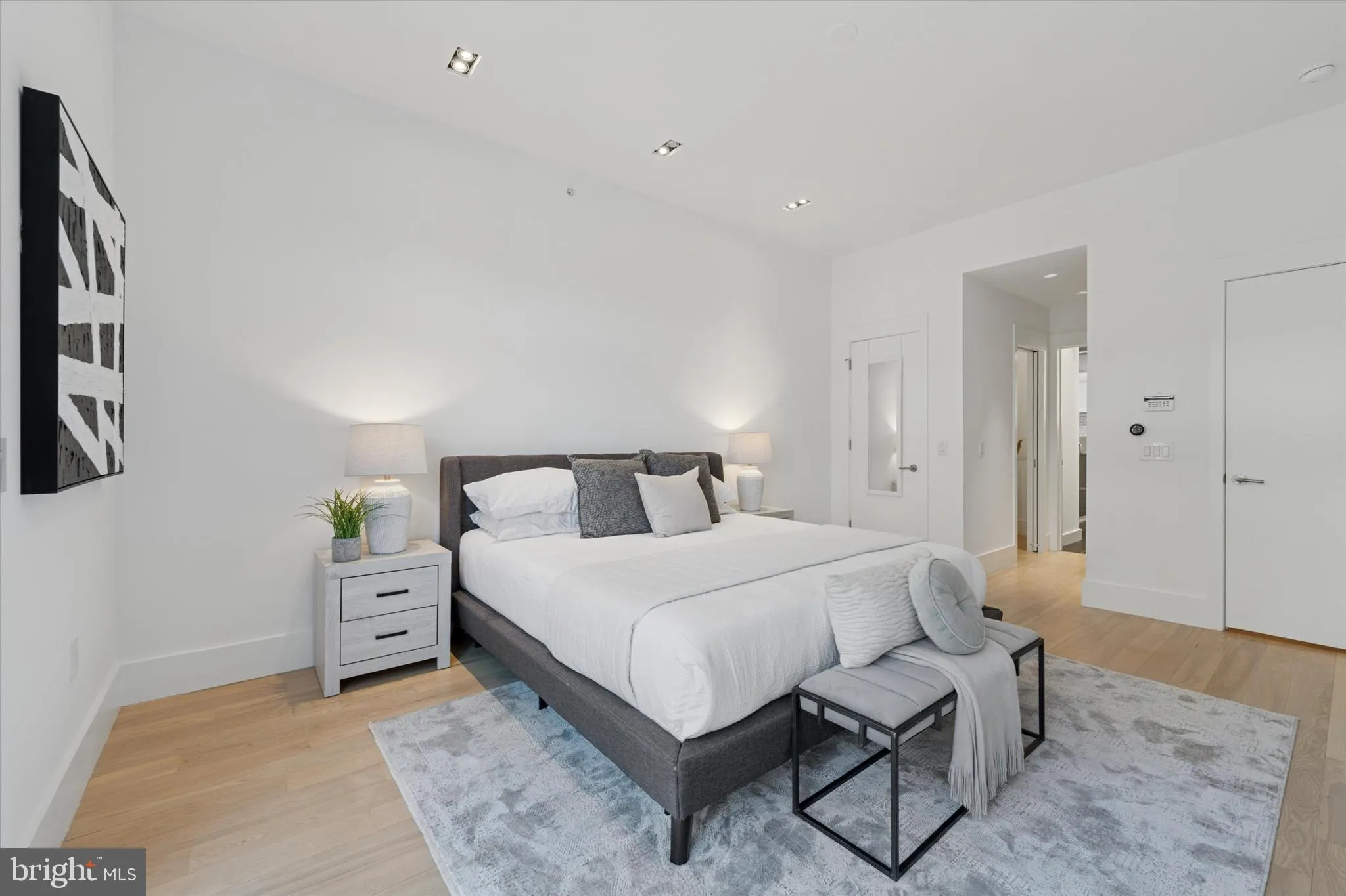 Philadelphia, Pennsylvania 19103, United States, 3 Bedrooms Bedrooms, ,4 BathroomsBathrooms,Residential,Active,31348