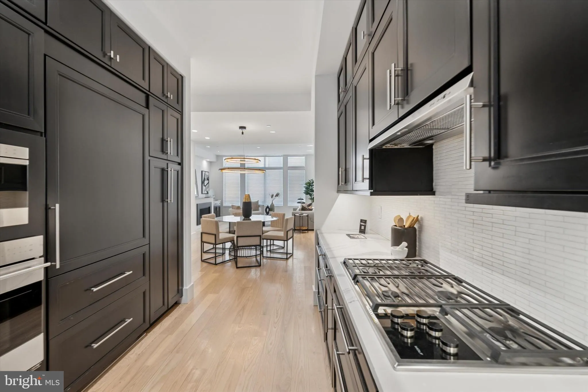 Philadelphia, Pennsylvania 19103, United States, 3 Bedrooms Bedrooms, ,4 BathroomsBathrooms,Residential,Active,31348