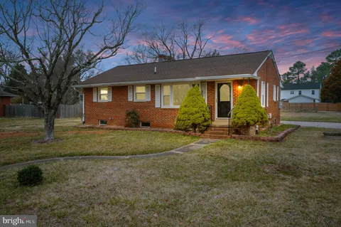 9 Little Street, Fredericksburg, VA MLS: VAST2037254