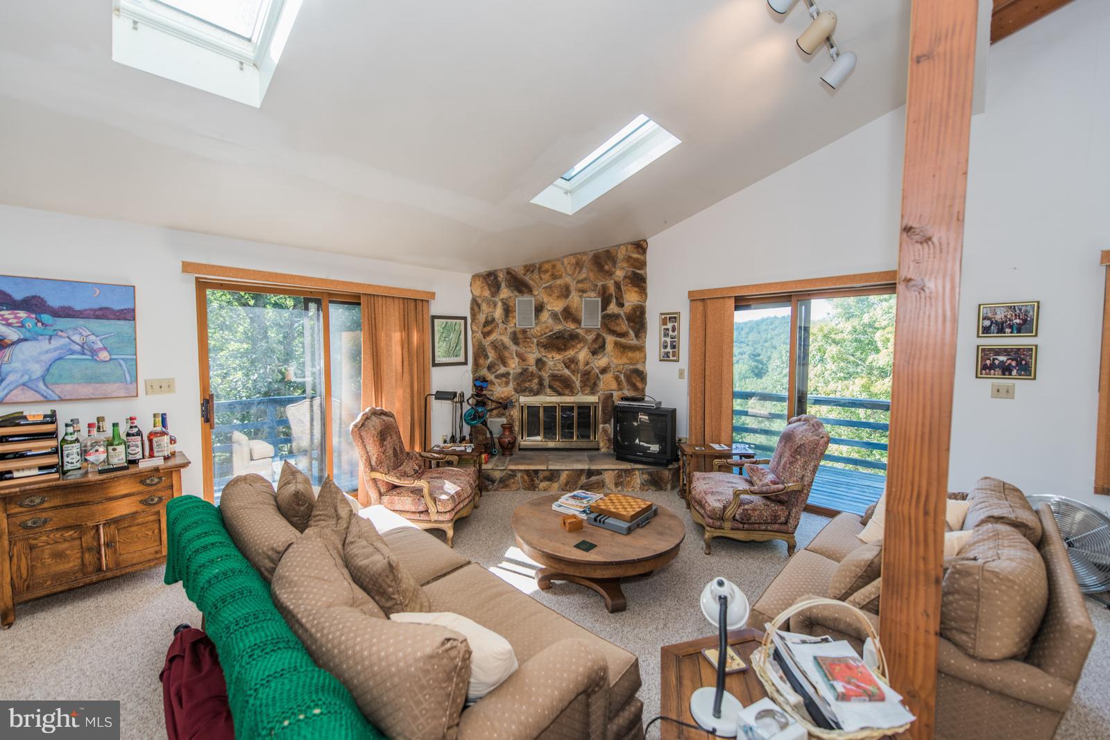 RIVER RIDGE - Residential