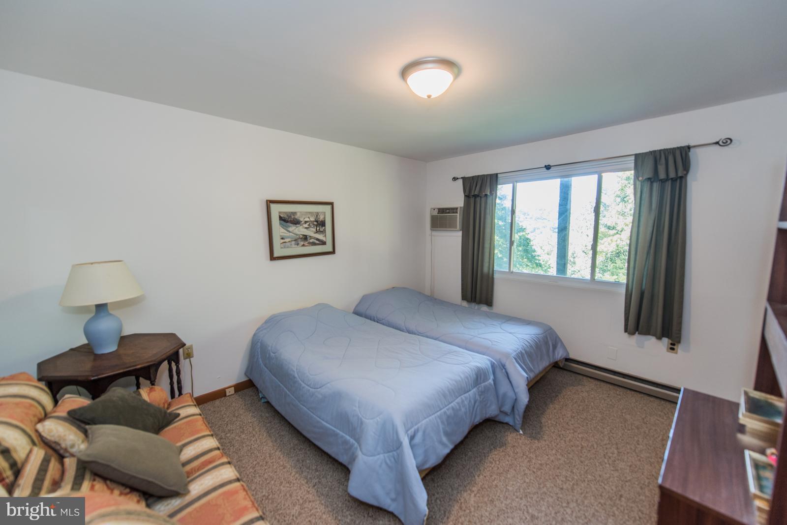 RIVER RIDGE - Residential