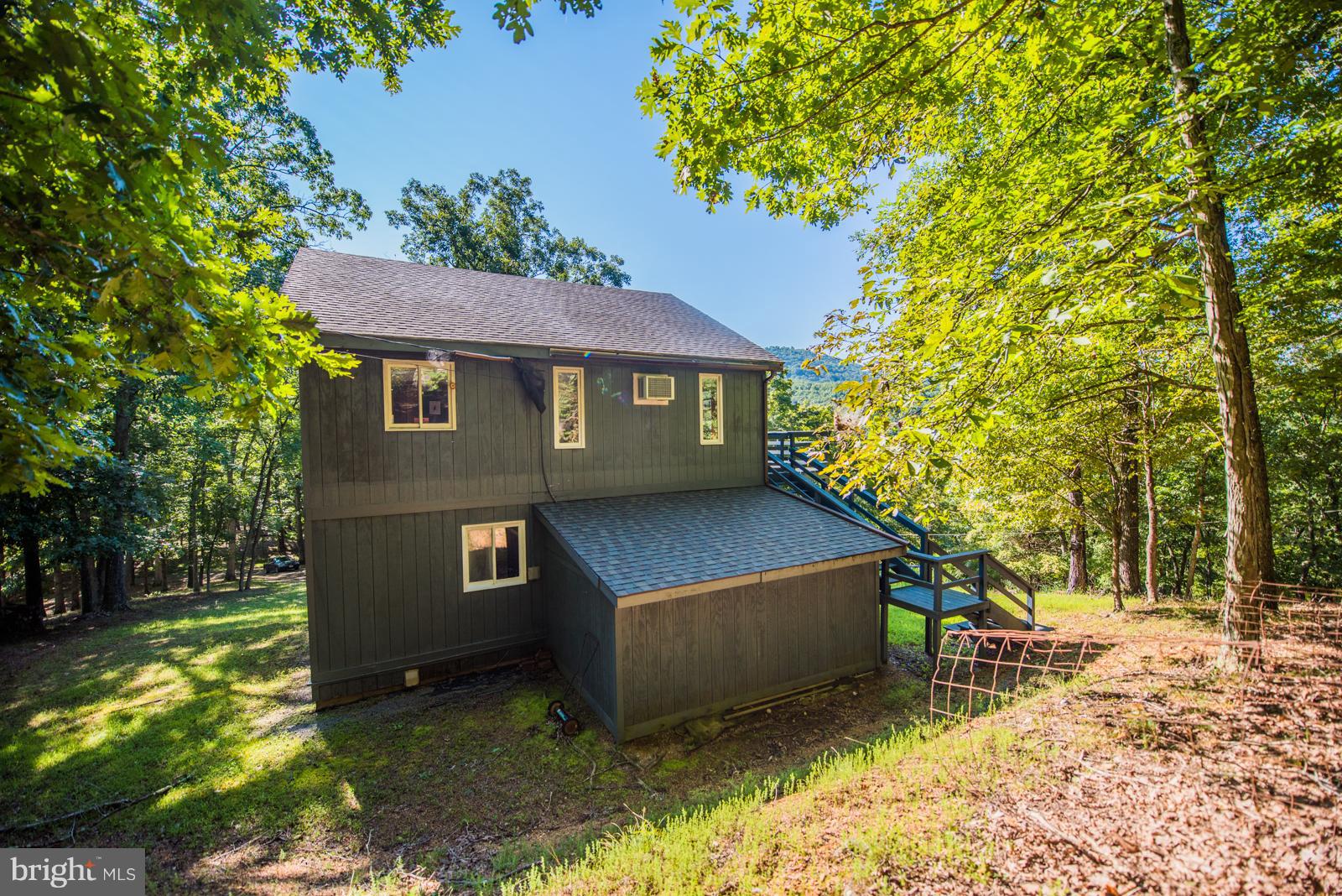 RIVER RIDGE - Residential