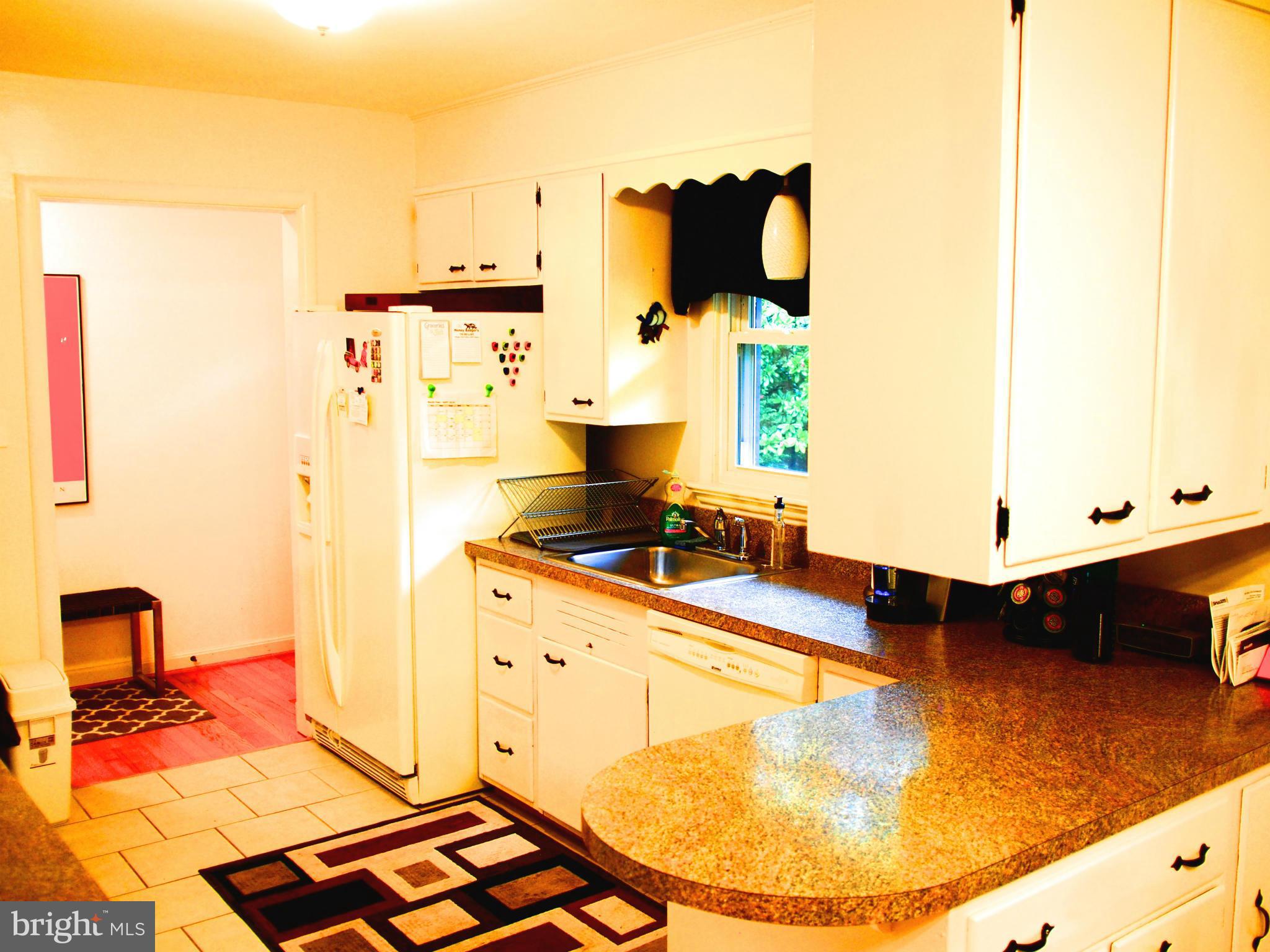 OVERLOOK KNOLLS - Residential Lease