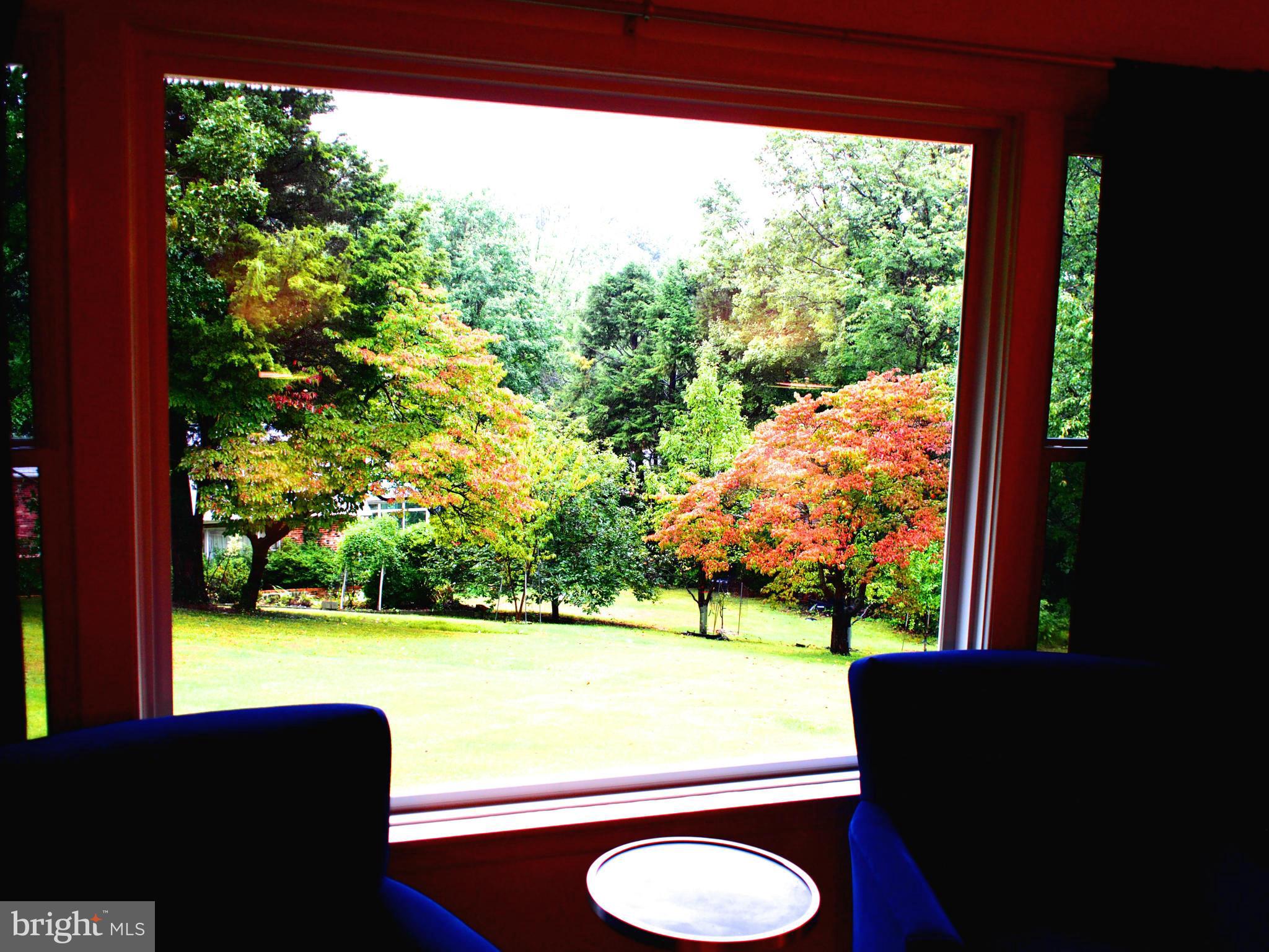 OVERLOOK KNOLLS - Residential Lease