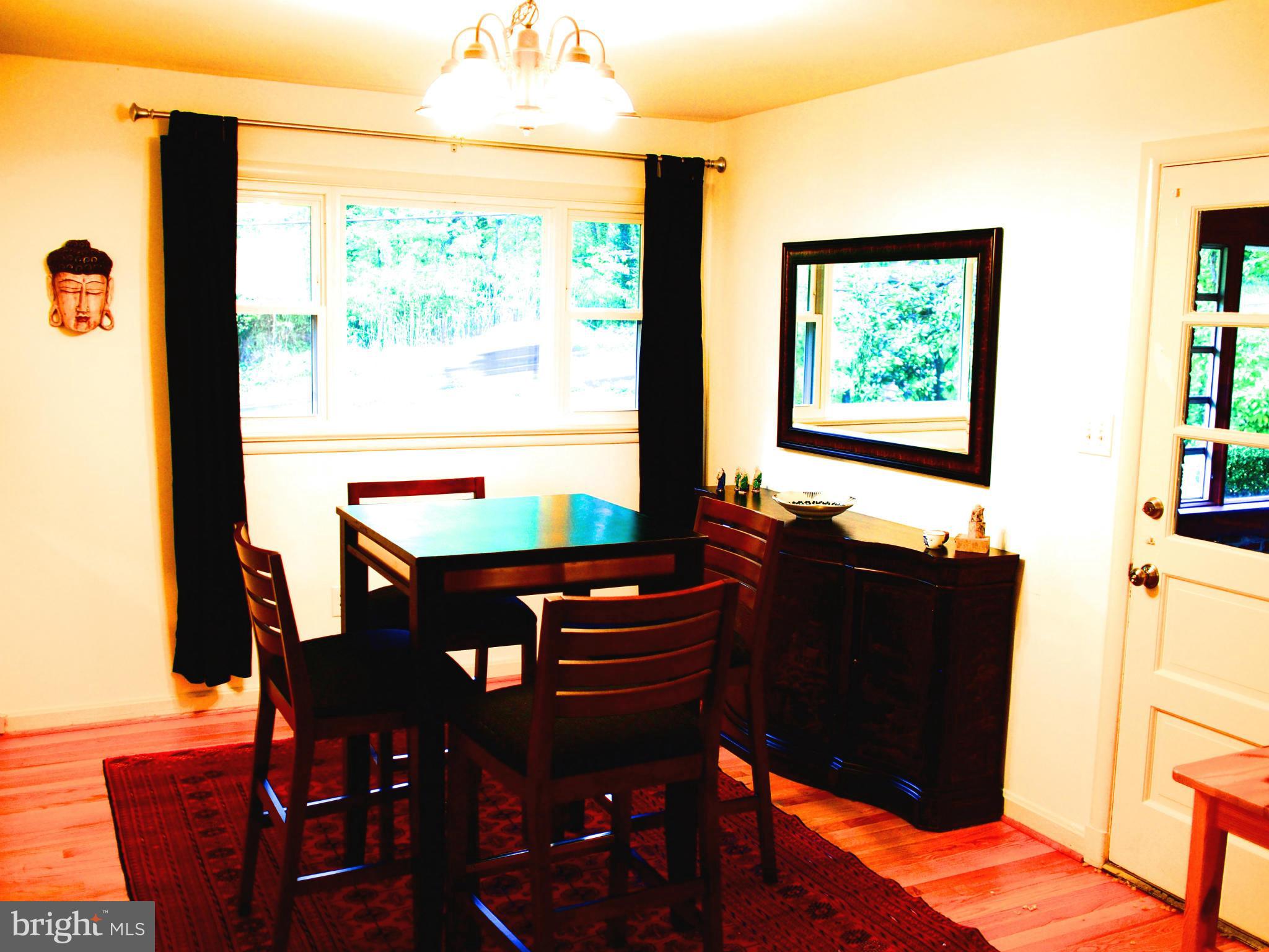 OVERLOOK KNOLLS - Residential Lease