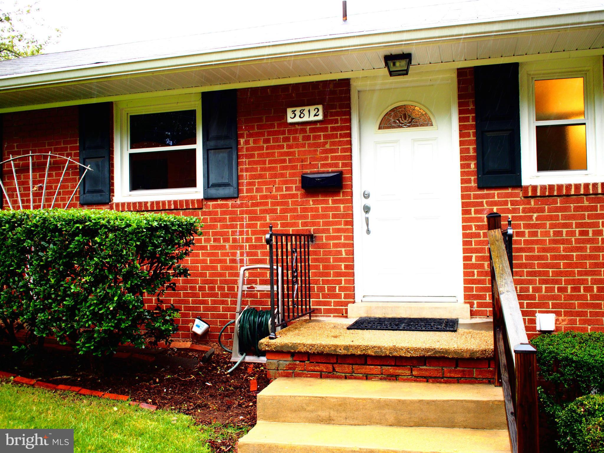 OVERLOOK KNOLLS - Residential Lease