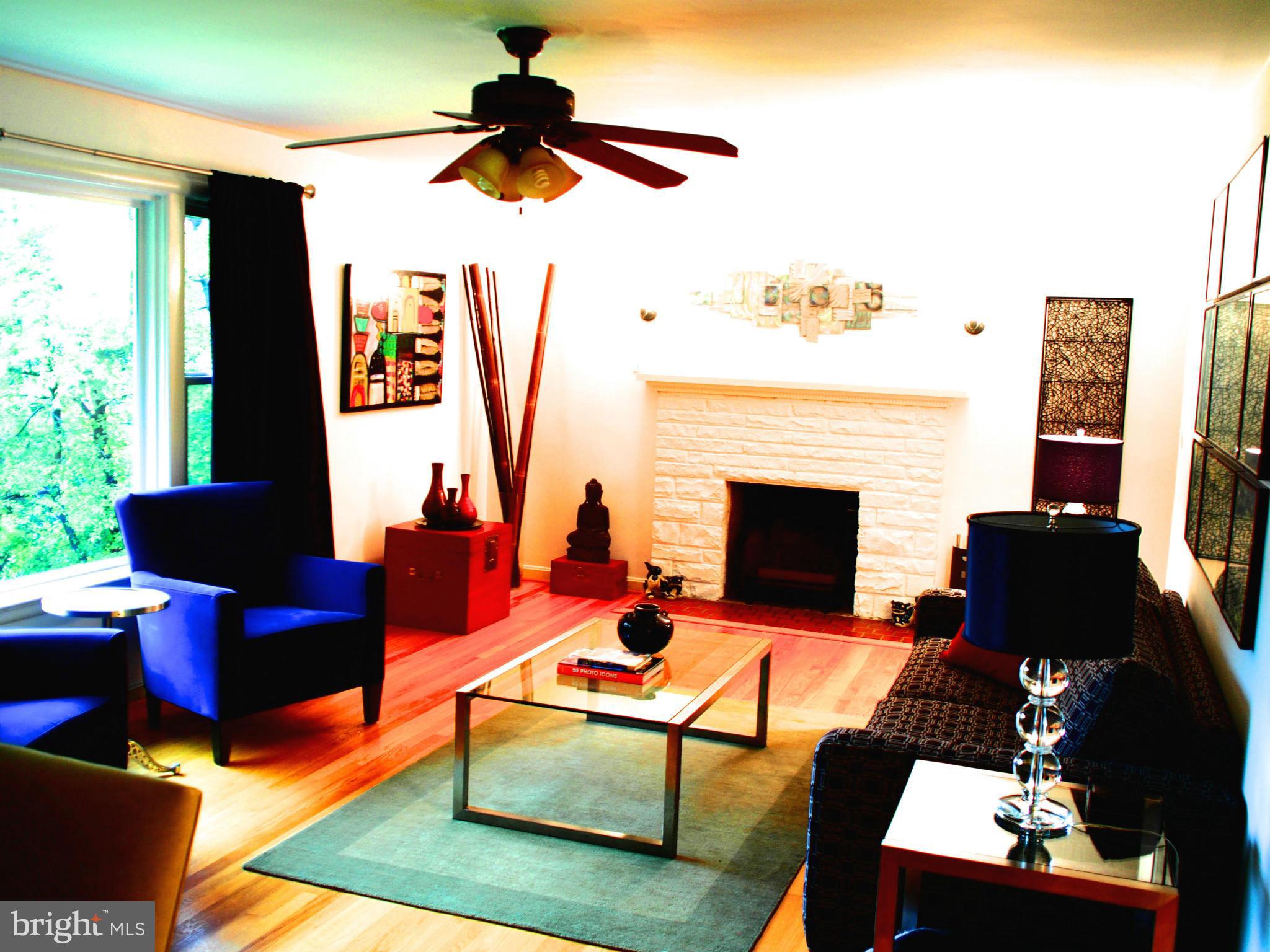 OVERLOOK KNOLLS - Residential Lease