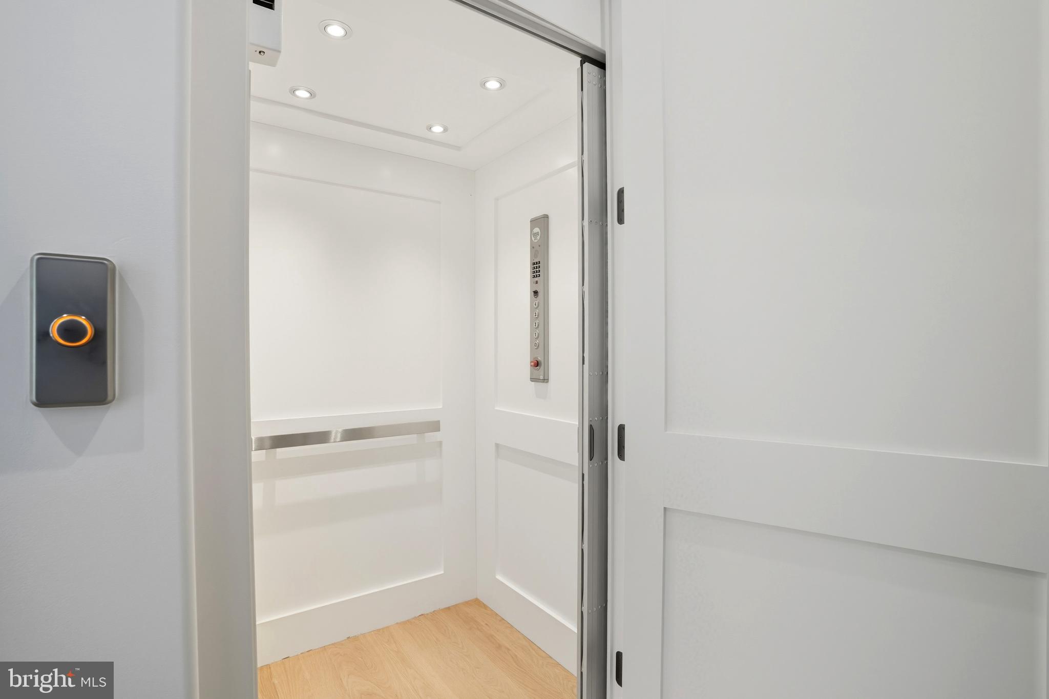 FRANKLIN PARK - Residential