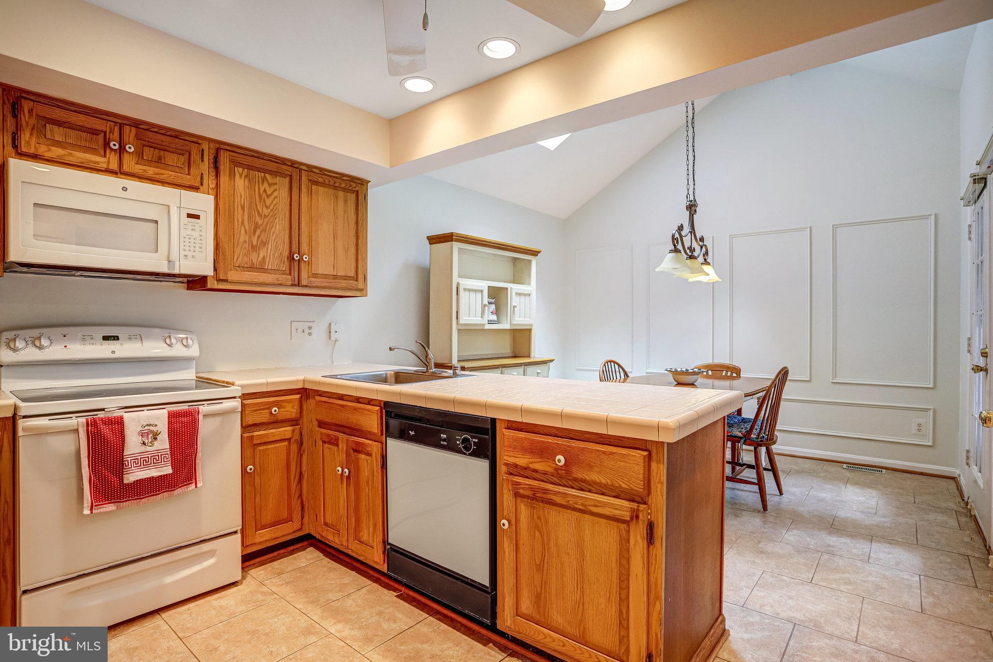 HIGHLAND HALL - Residential