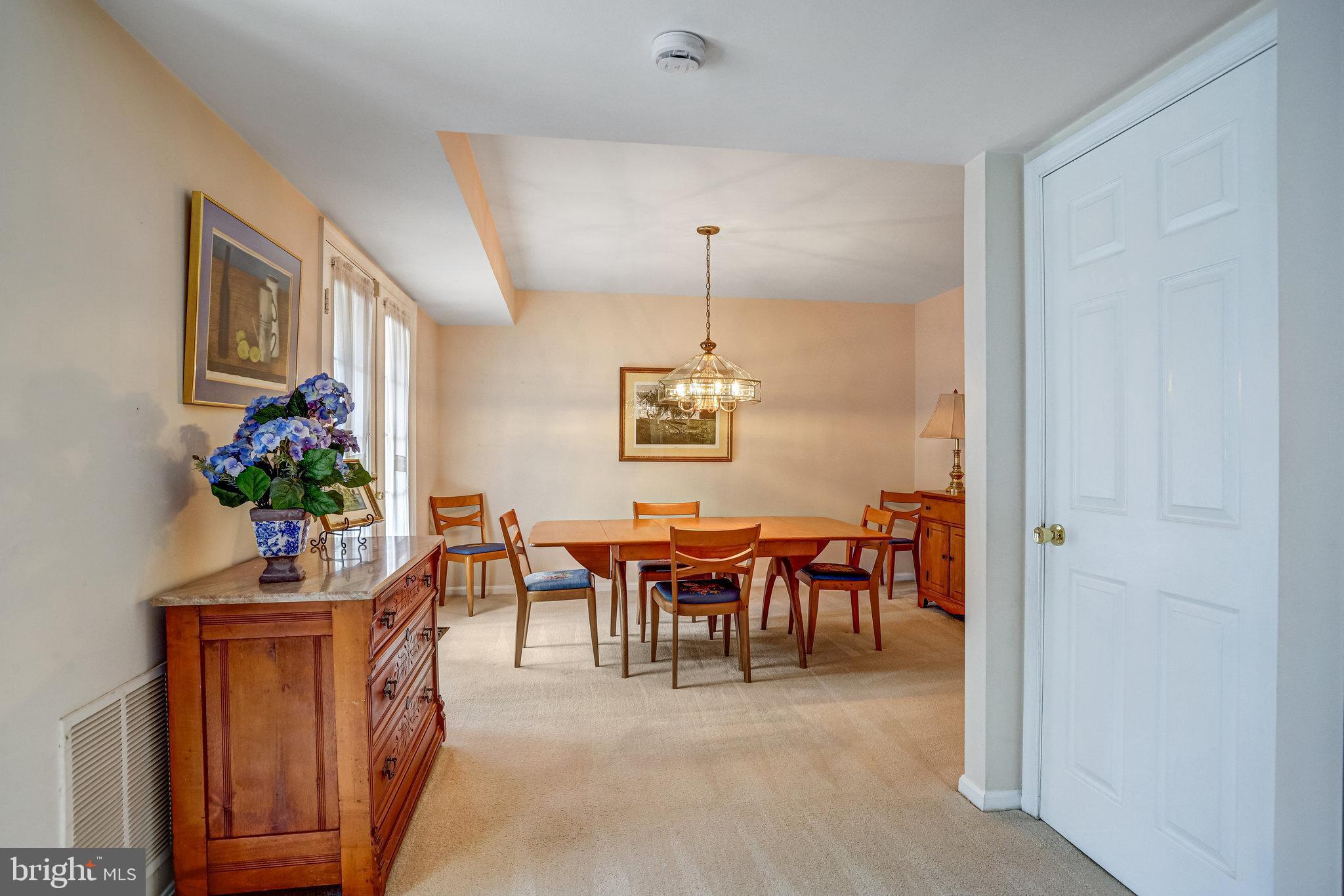 HIGHLAND HALL - Residential