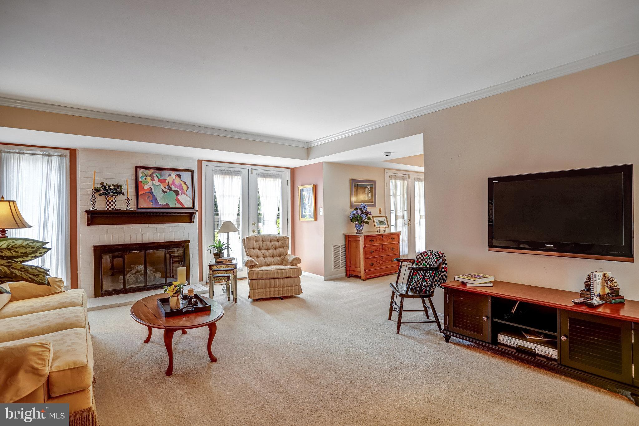 HIGHLAND HALL - Residential