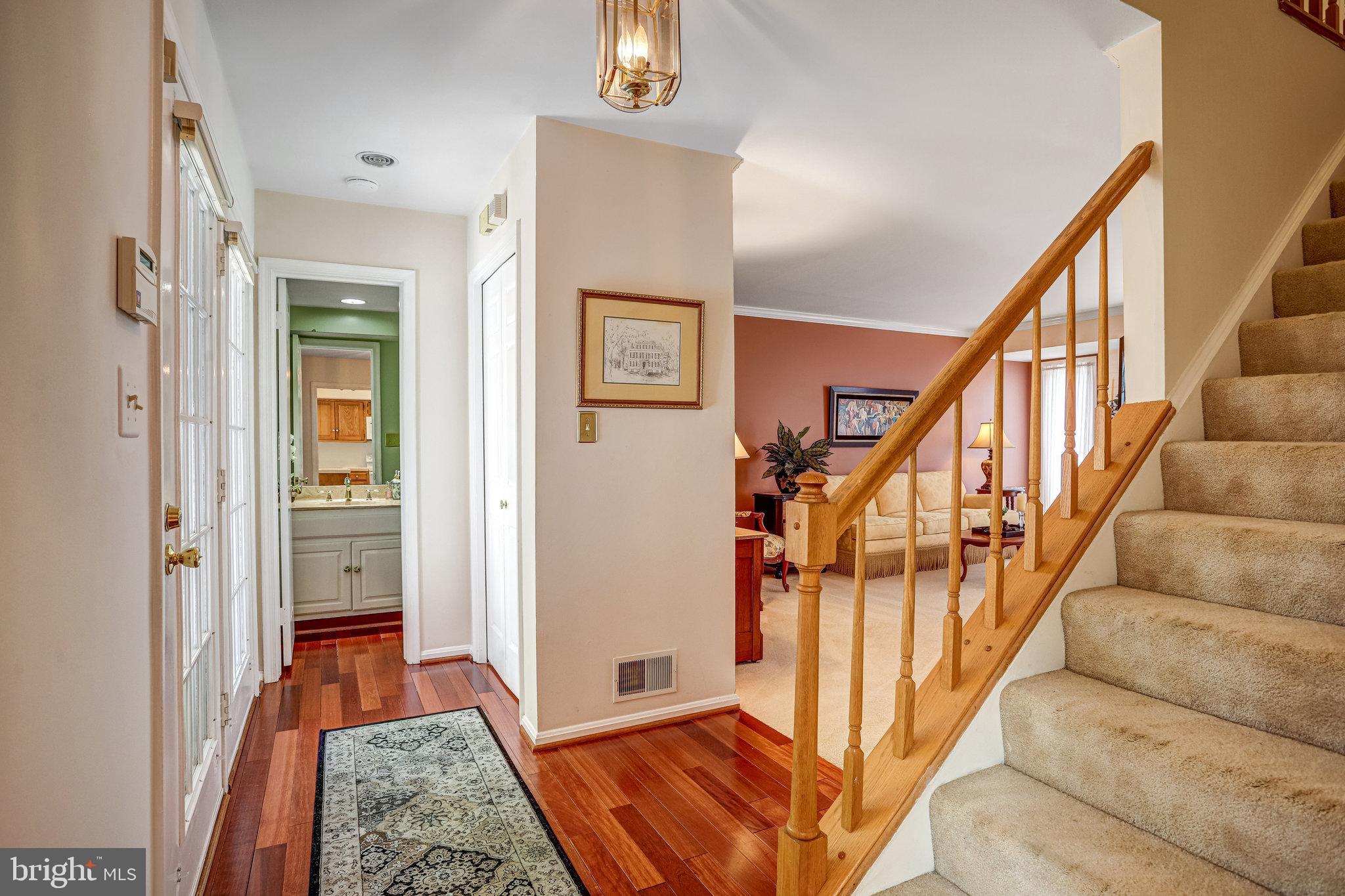 HIGHLAND HALL - Residential