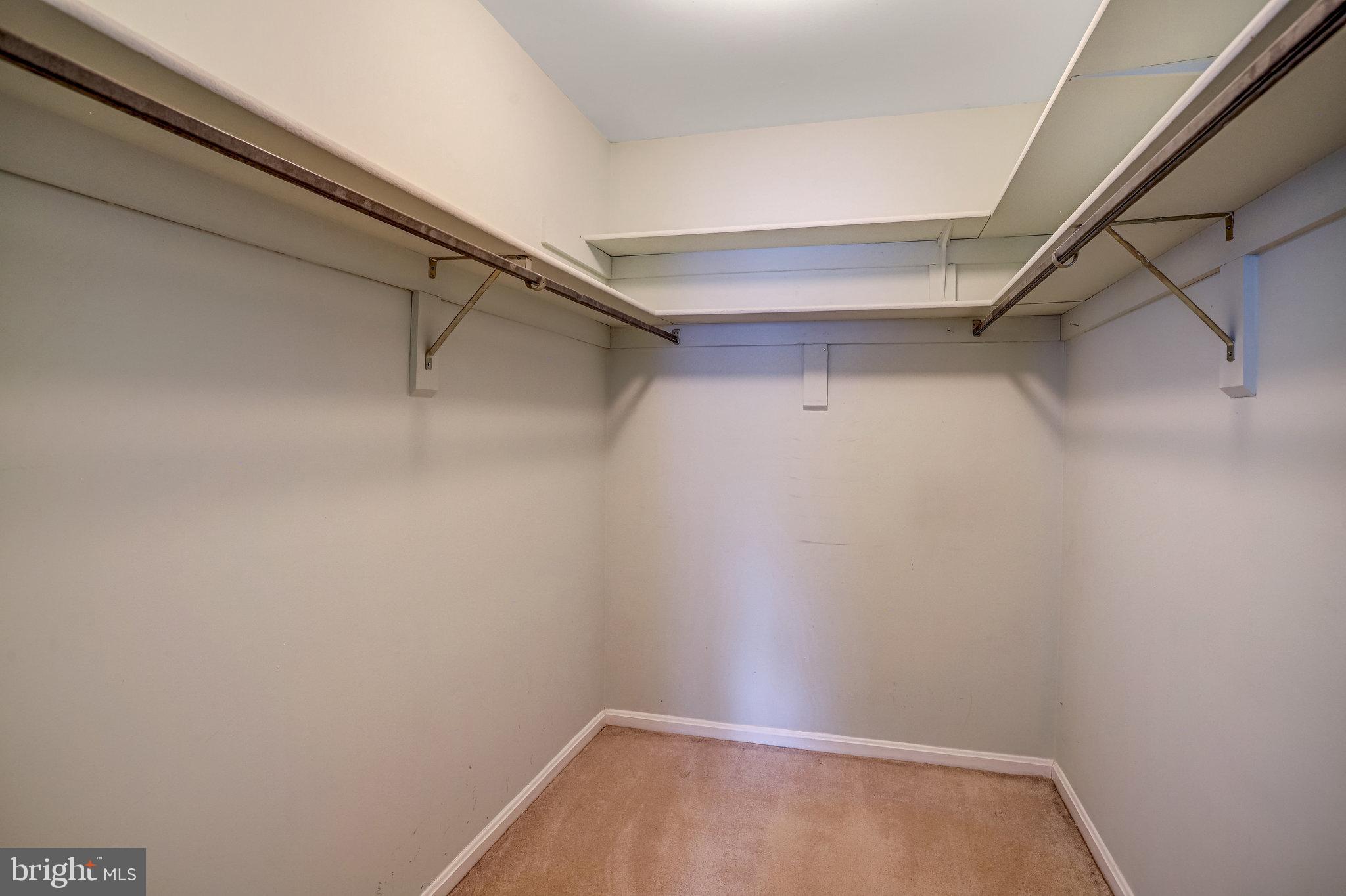 HIGHLAND HALL - Residential