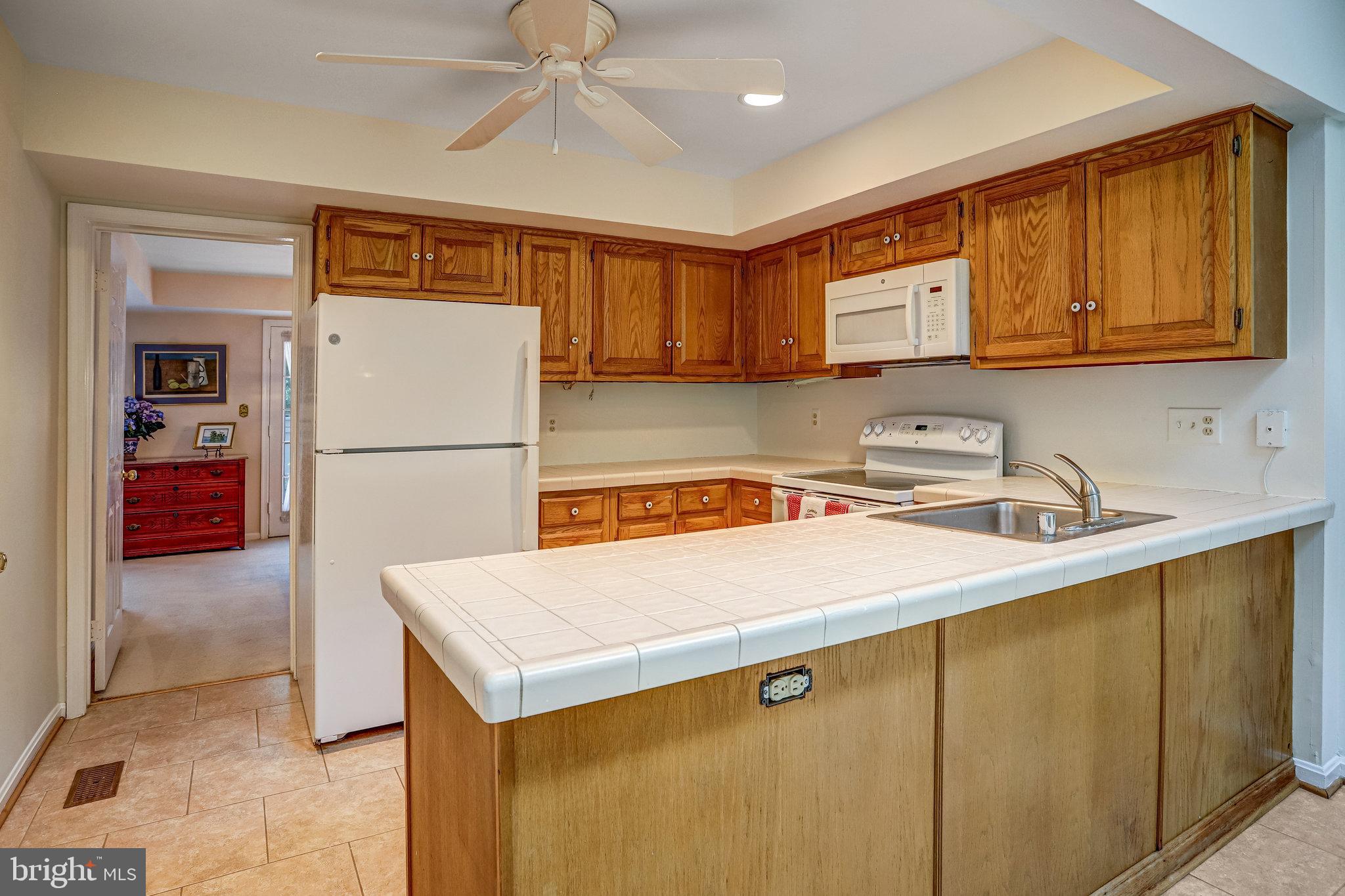 HIGHLAND HALL - Residential