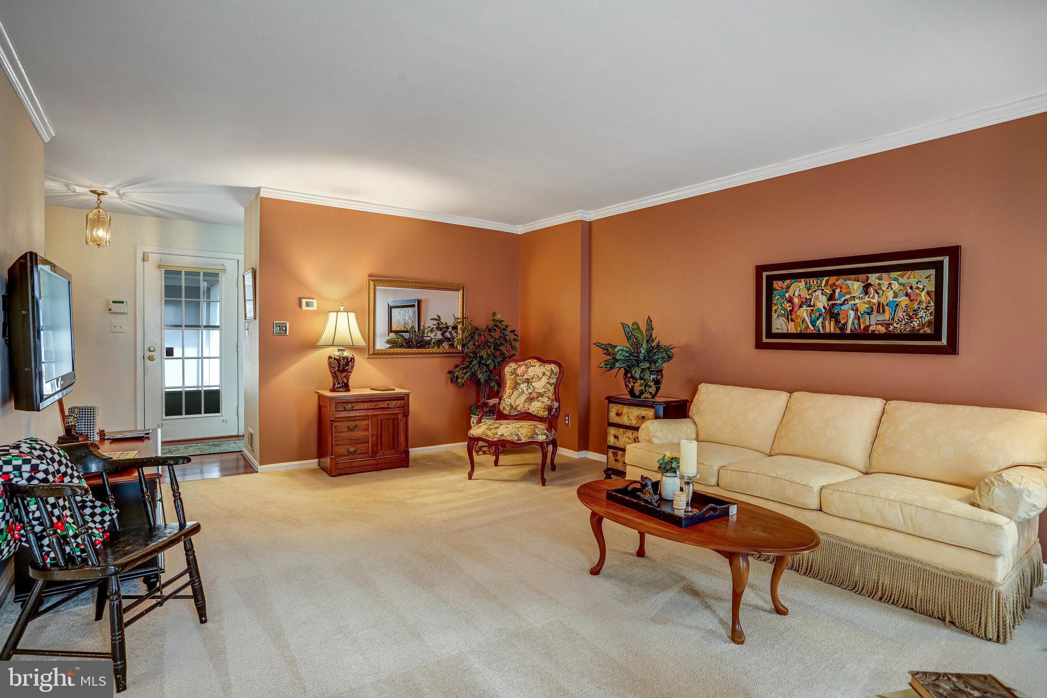 HIGHLAND HALL - Residential