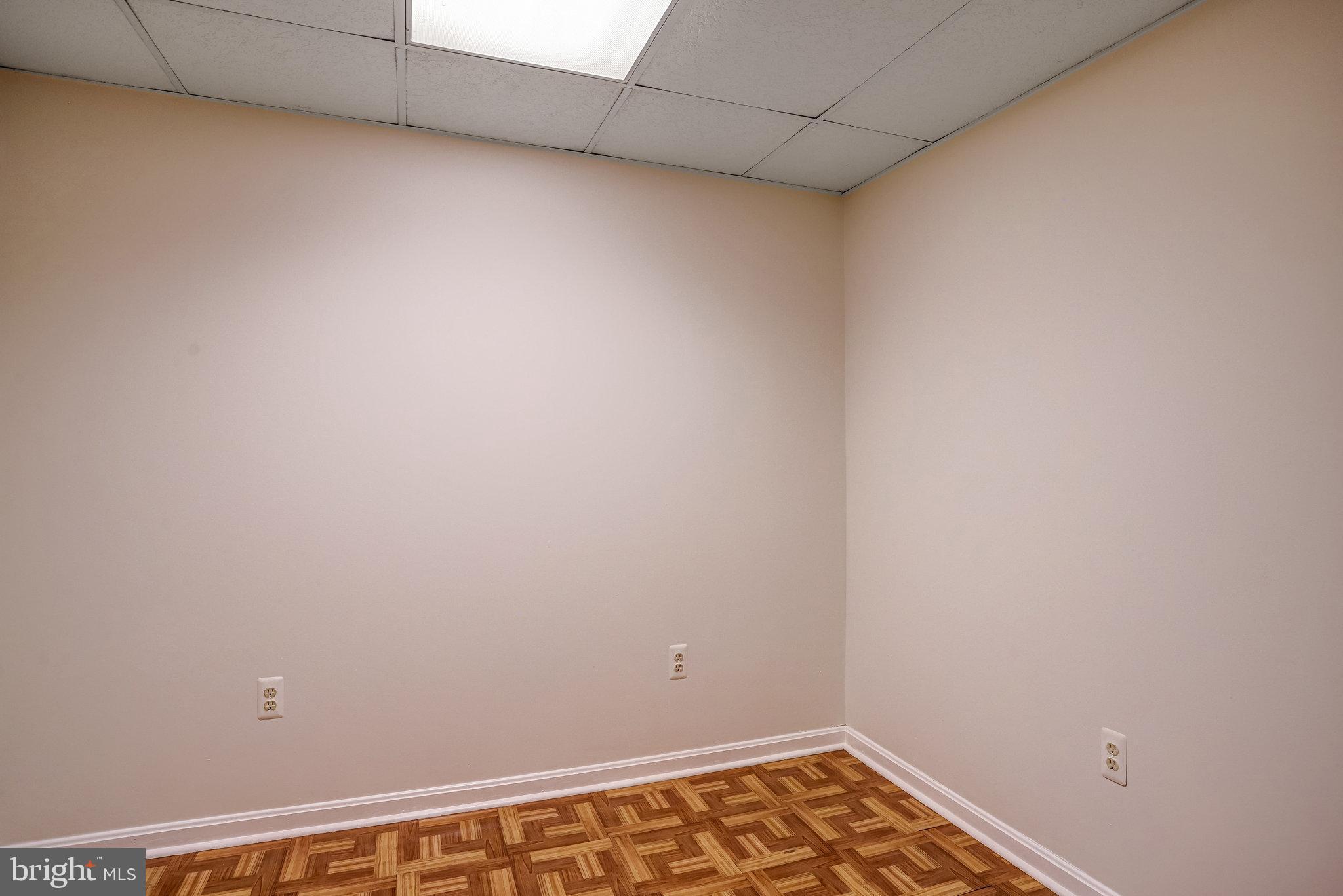 HIGHLAND HALL - Residential