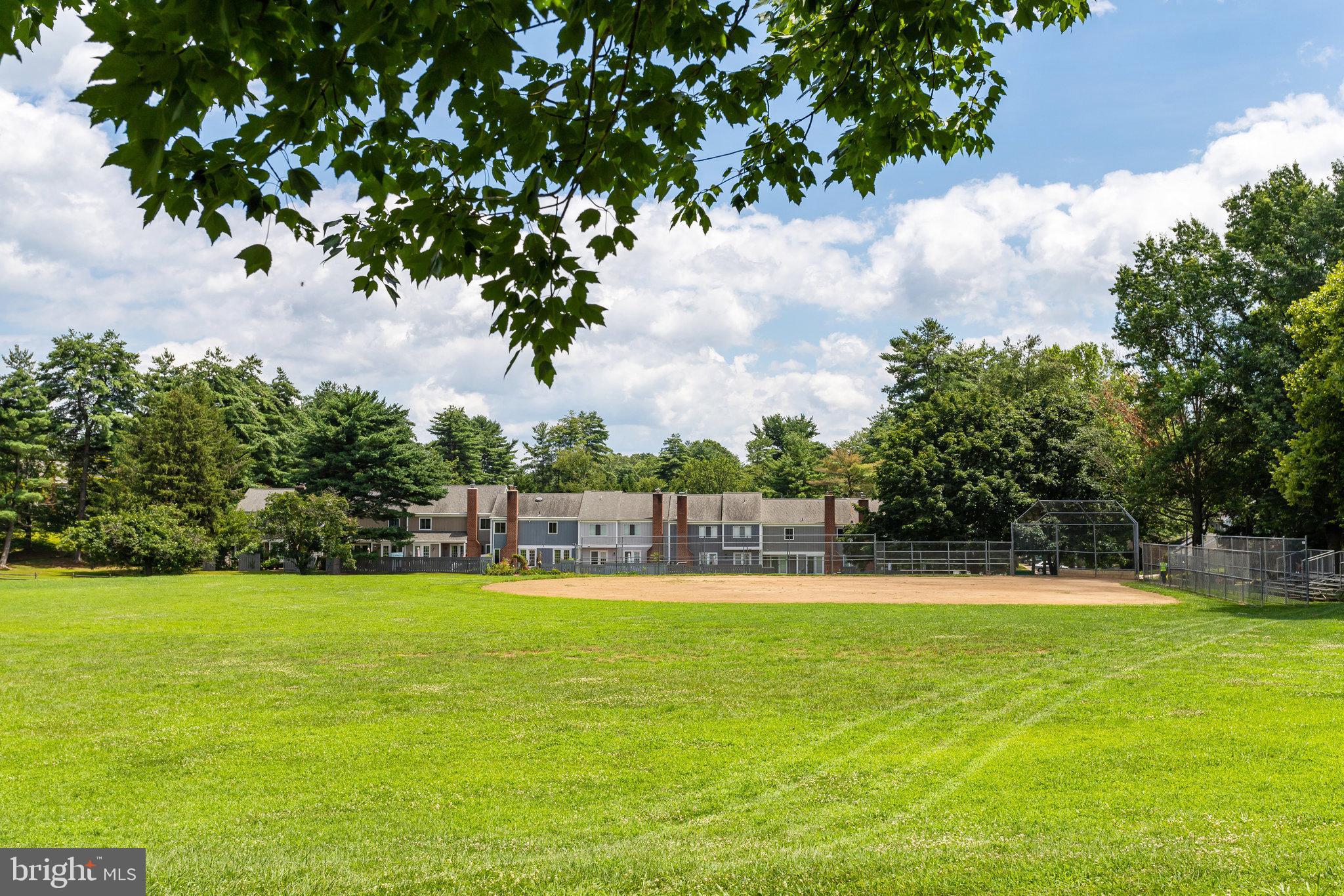 HIGHLAND HALL - Residential