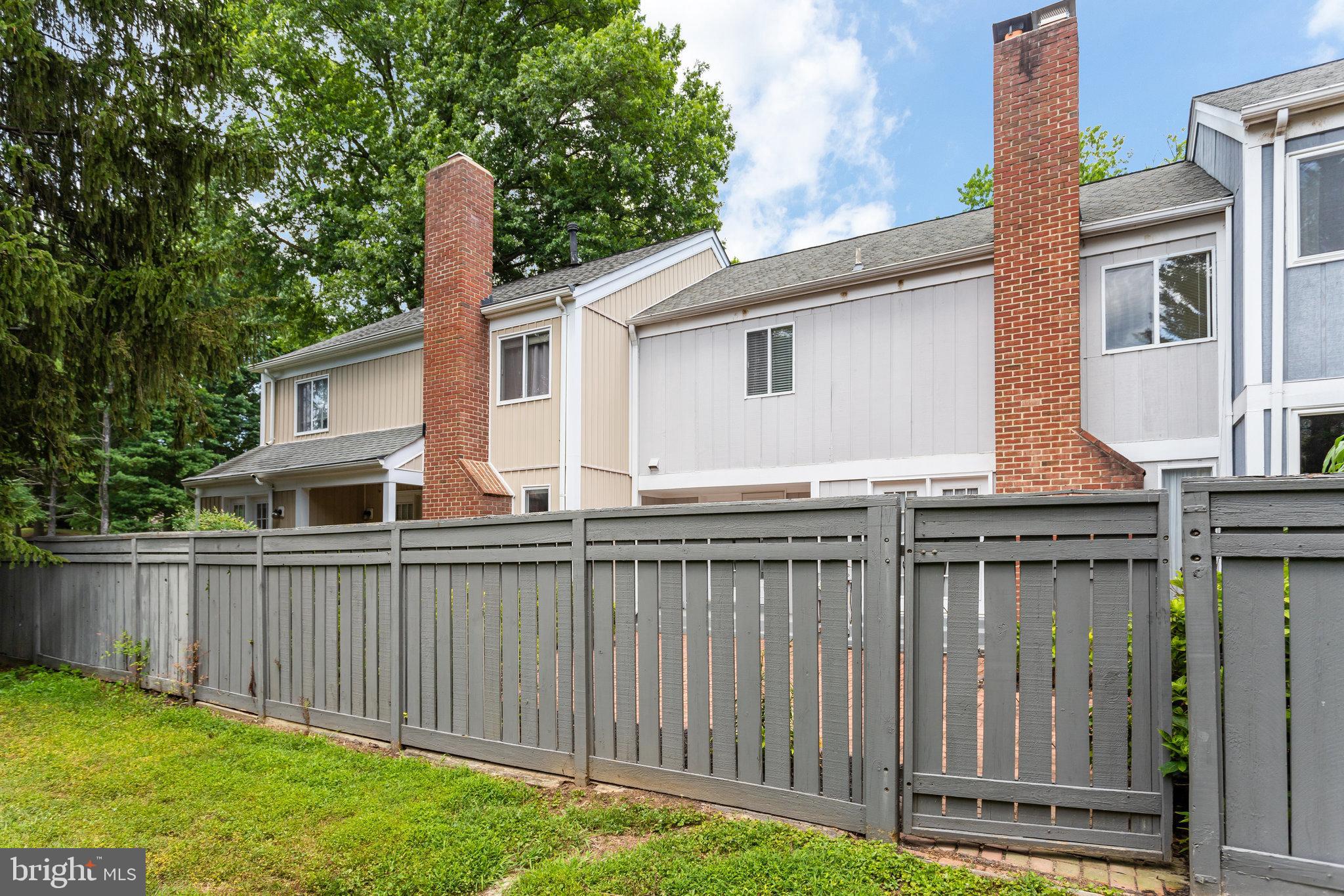 HIGHLAND HALL - Residential