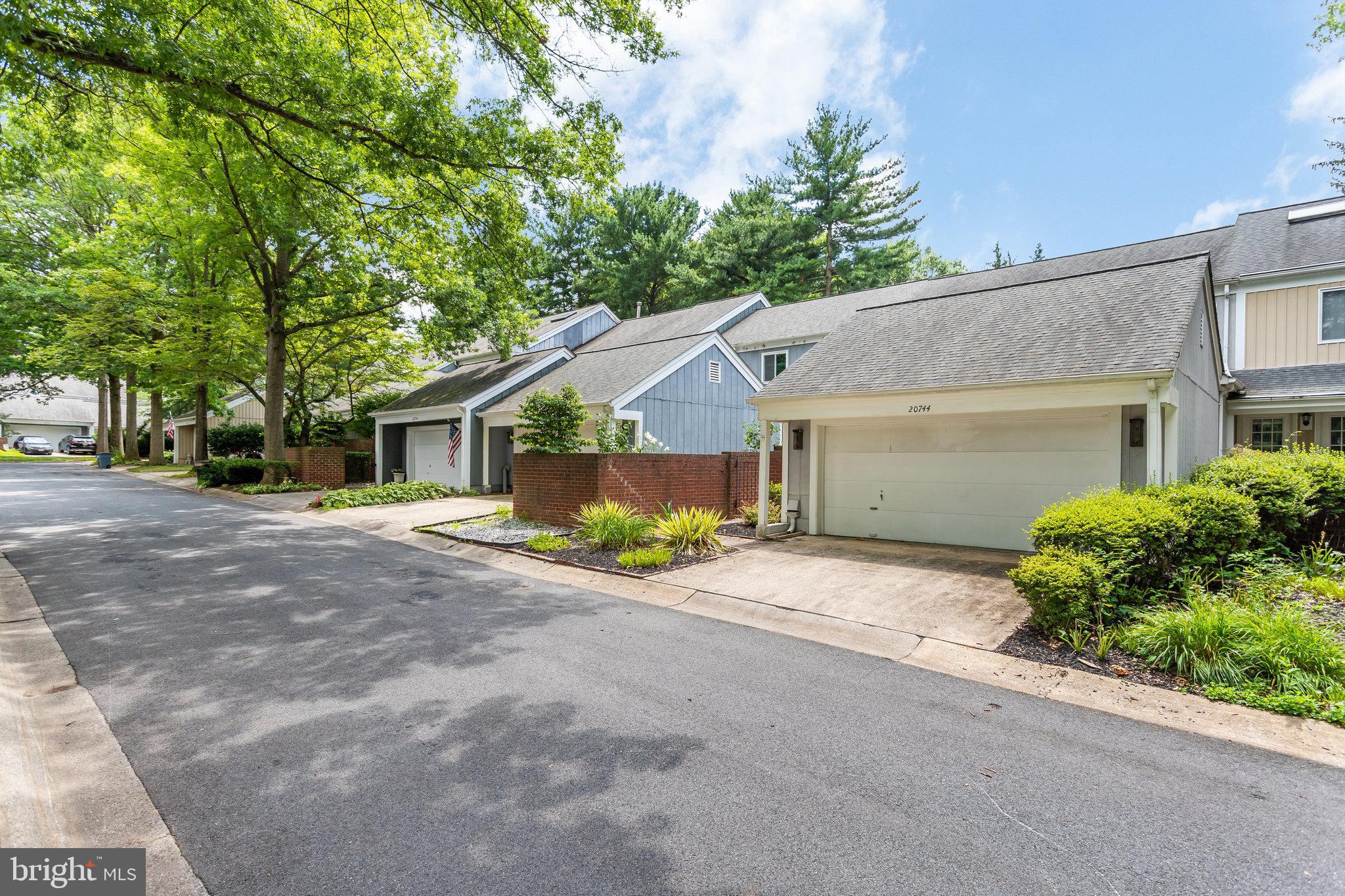 HIGHLAND HALL - Residential