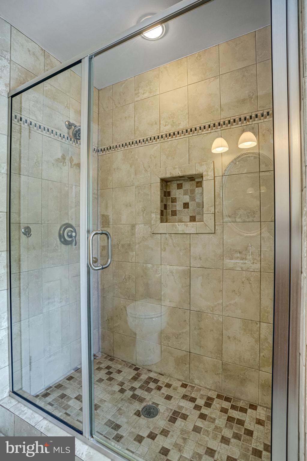 HIGHLAND HALL - Residential