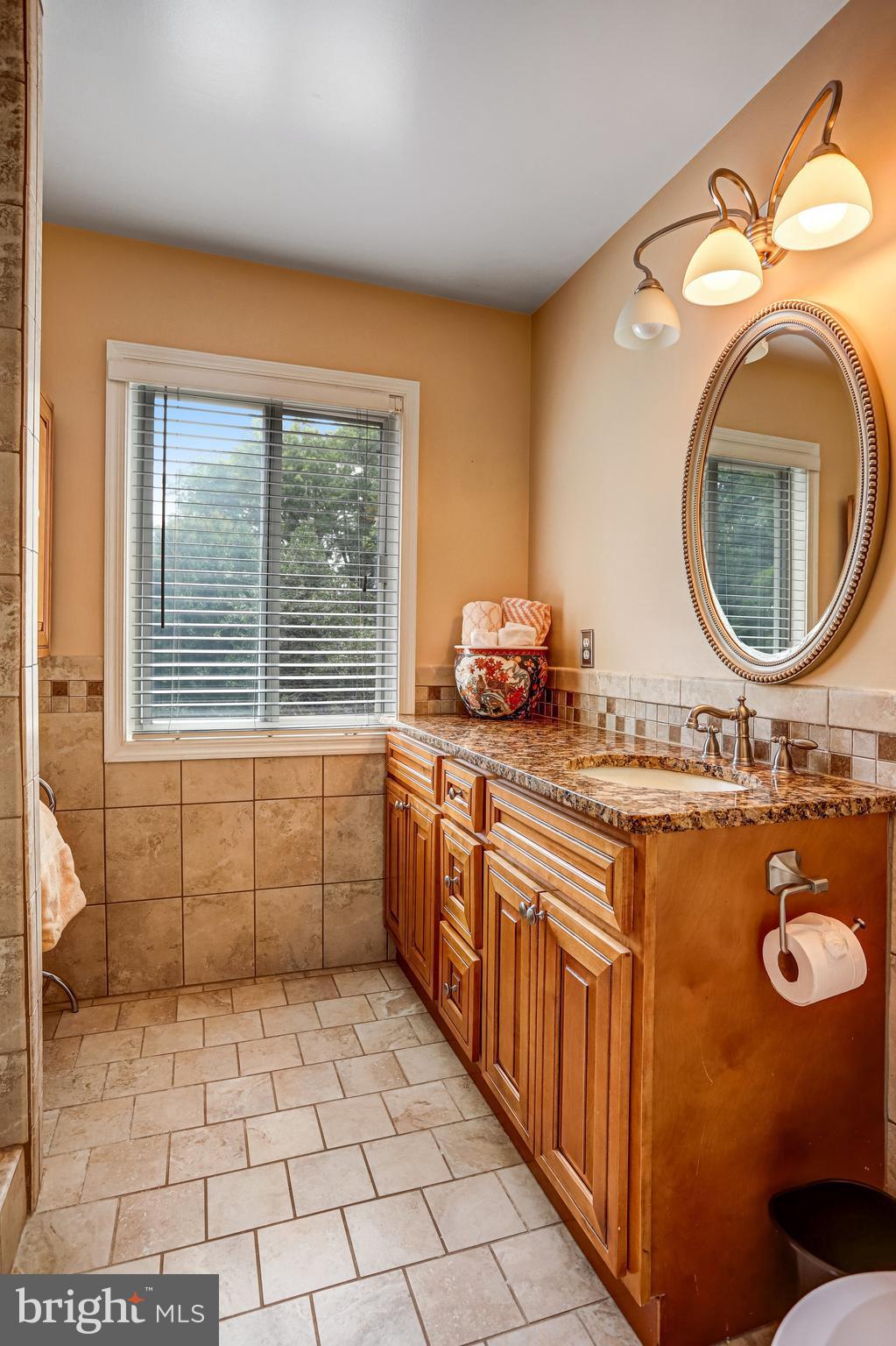 HIGHLAND HALL - Residential