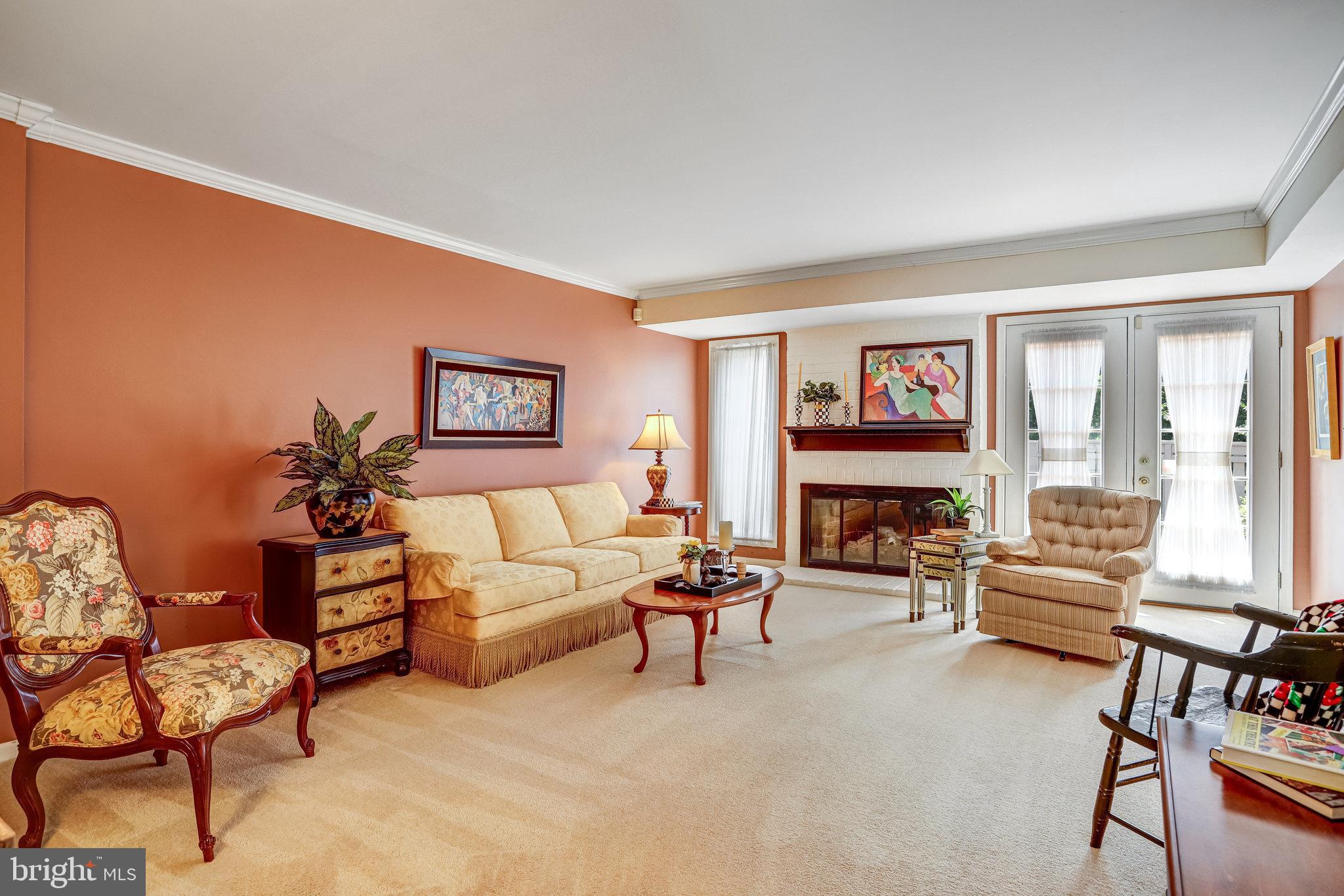 HIGHLAND HALL - Residential