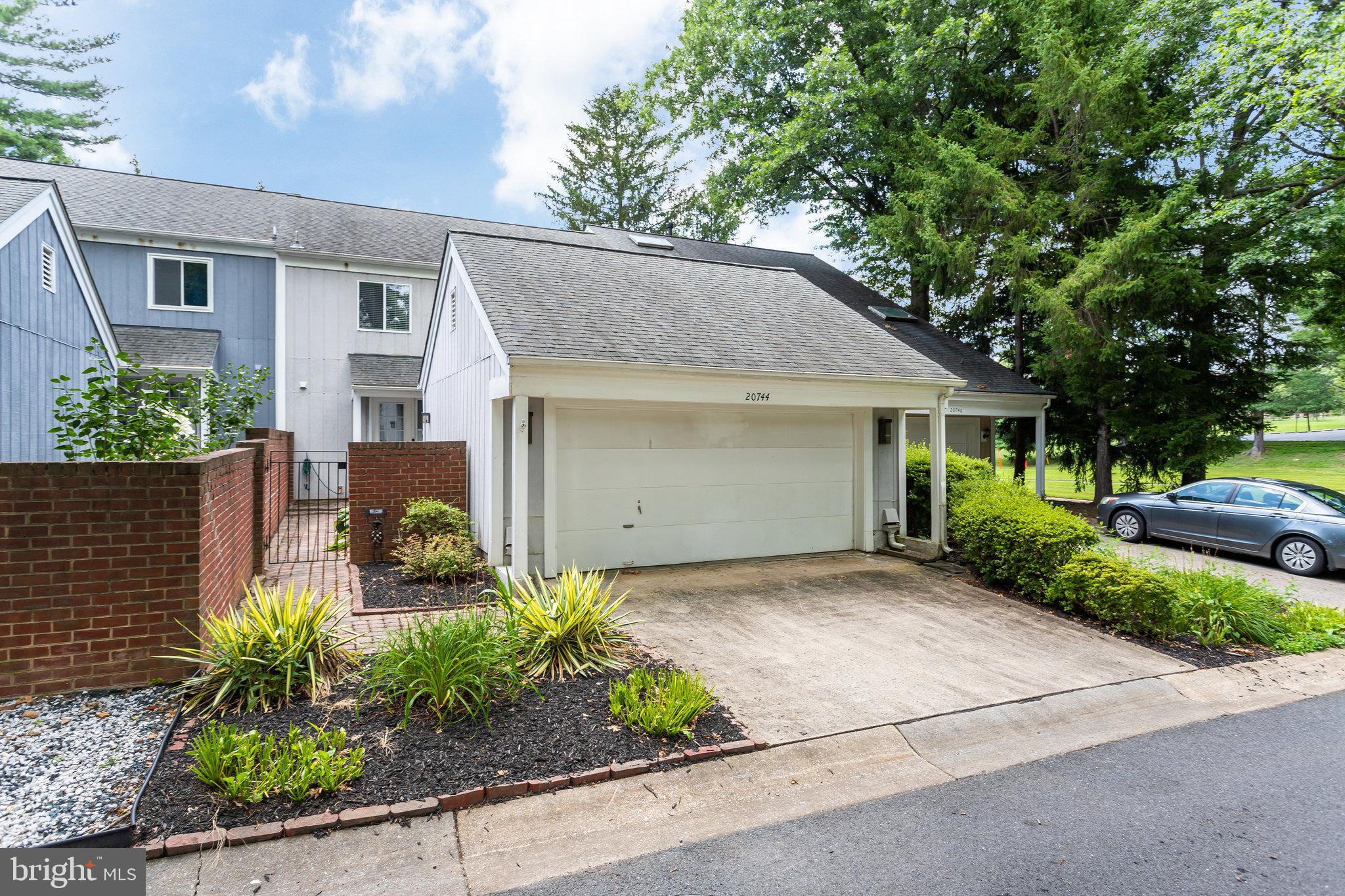 HIGHLAND HALL - Residential