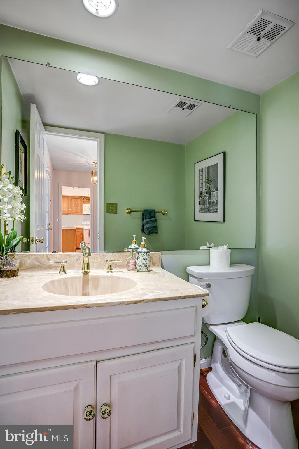 HIGHLAND HALL - Residential