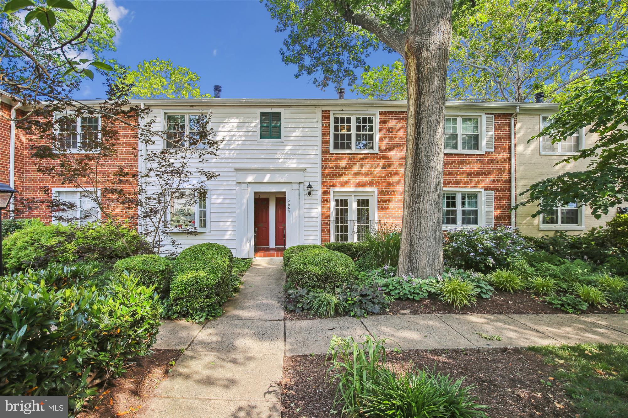 THE ARLINGTON - Residential