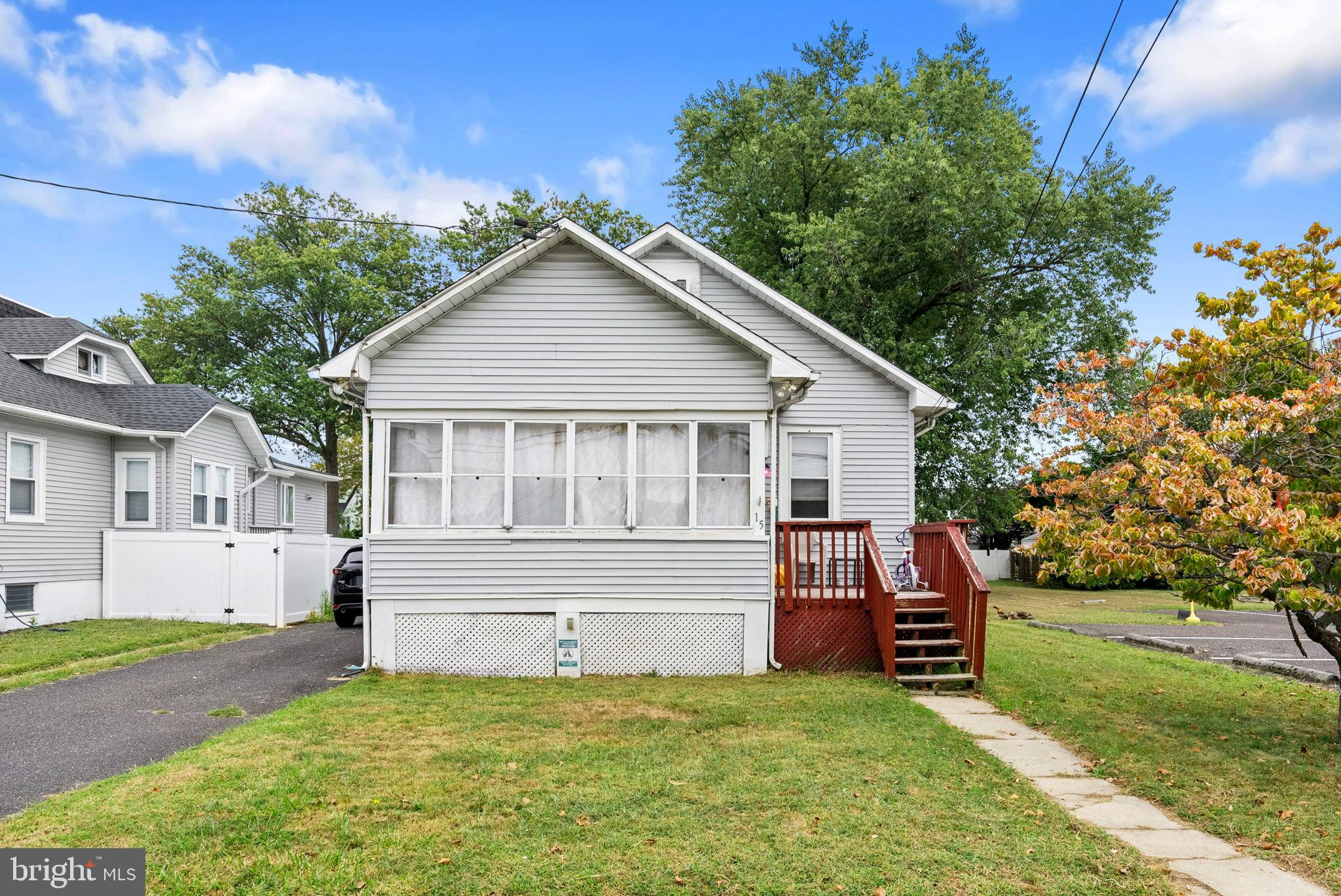 15 N POPLAR AVENUE