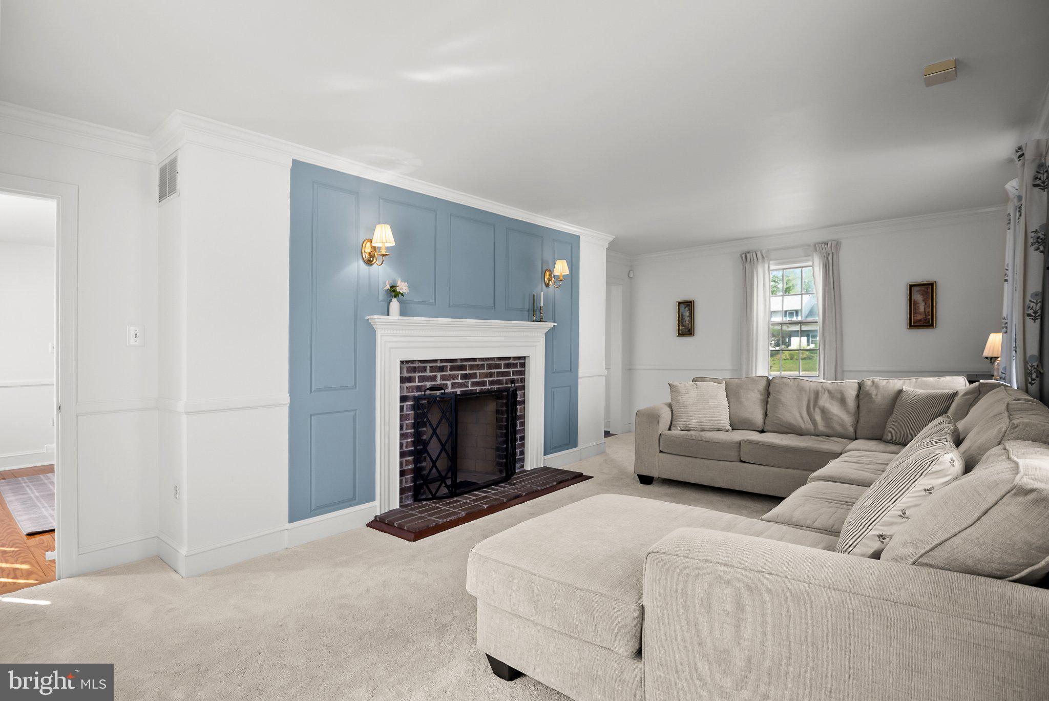 552 HEREFORD LANE