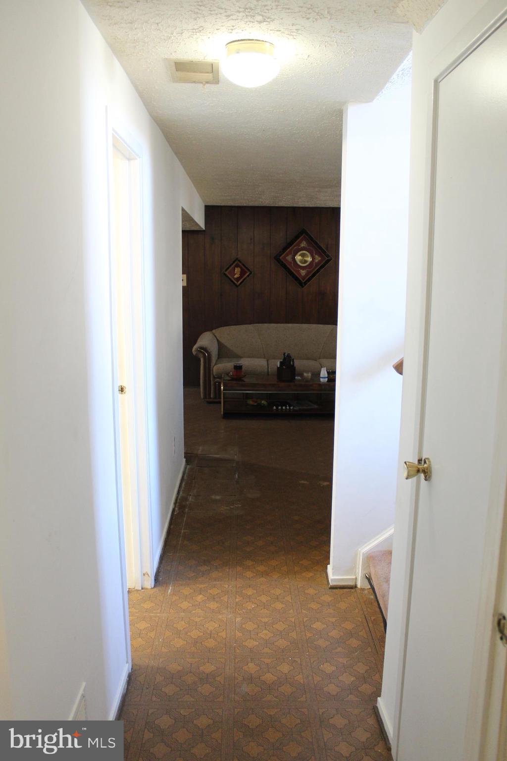 CLEARVIEW MANOR - Residential