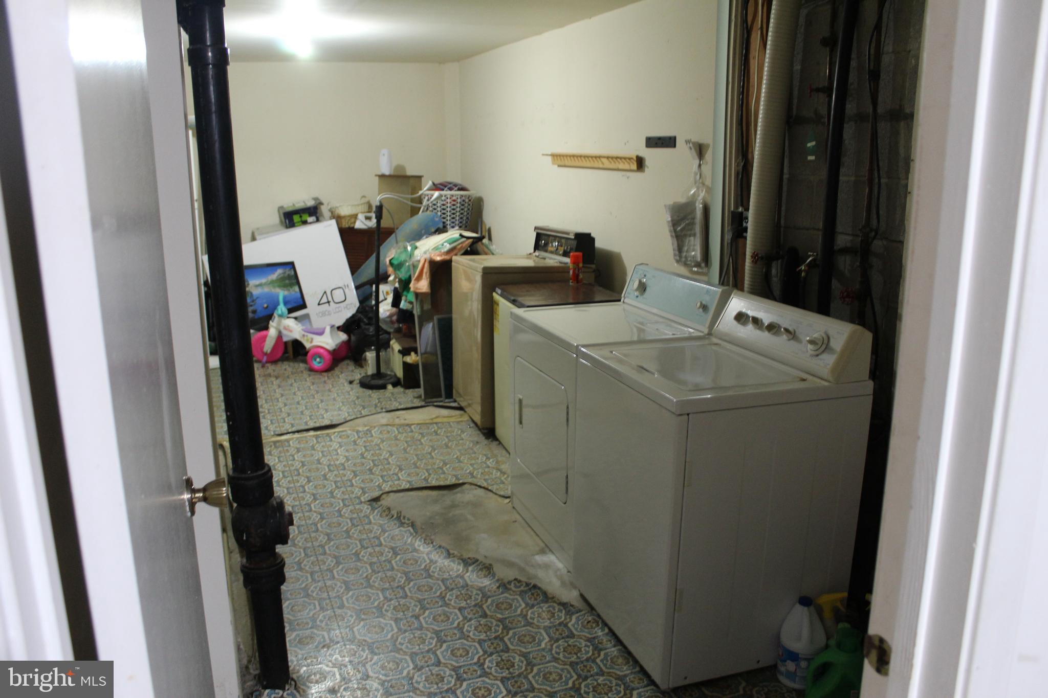 CLEARVIEW MANOR - Residential